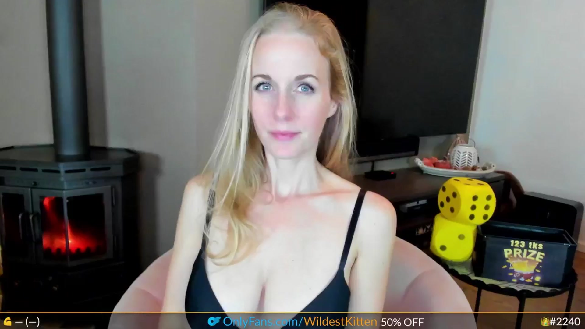 Gallery image thumbnail from WildestKitten's myfreecams stream on, 11/05/2024, 21:36 image 1 of 20