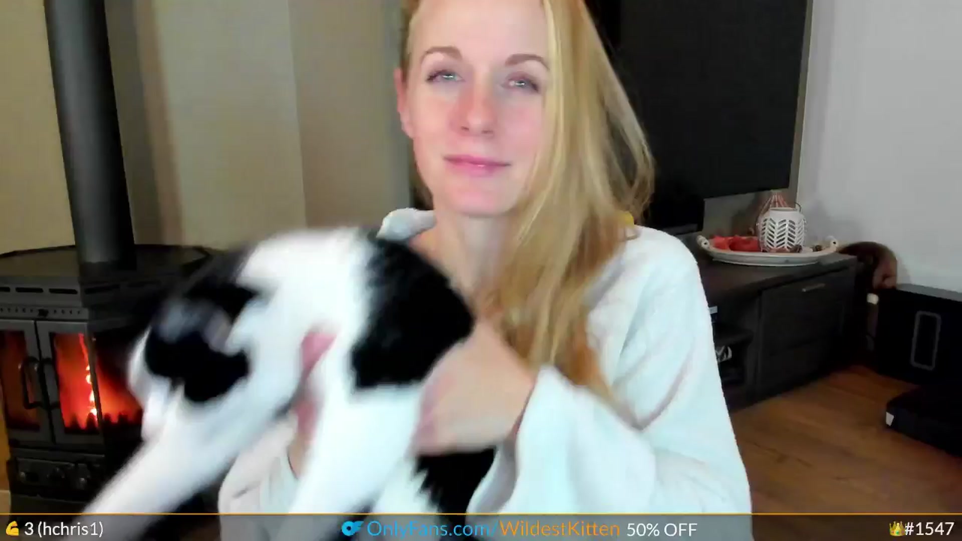 Gallery image thumbnail from WildestKitten's myfreecams stream on, 11/15/2024, 22:04 image 4 of 20