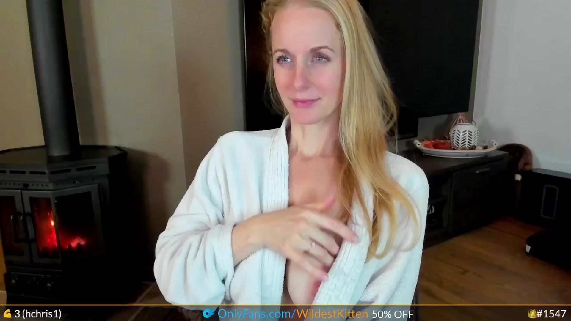 Gallery image thumbnail from WildestKitten's myfreecams stream on, 11/15/2024, 22:04 image 6 of 20