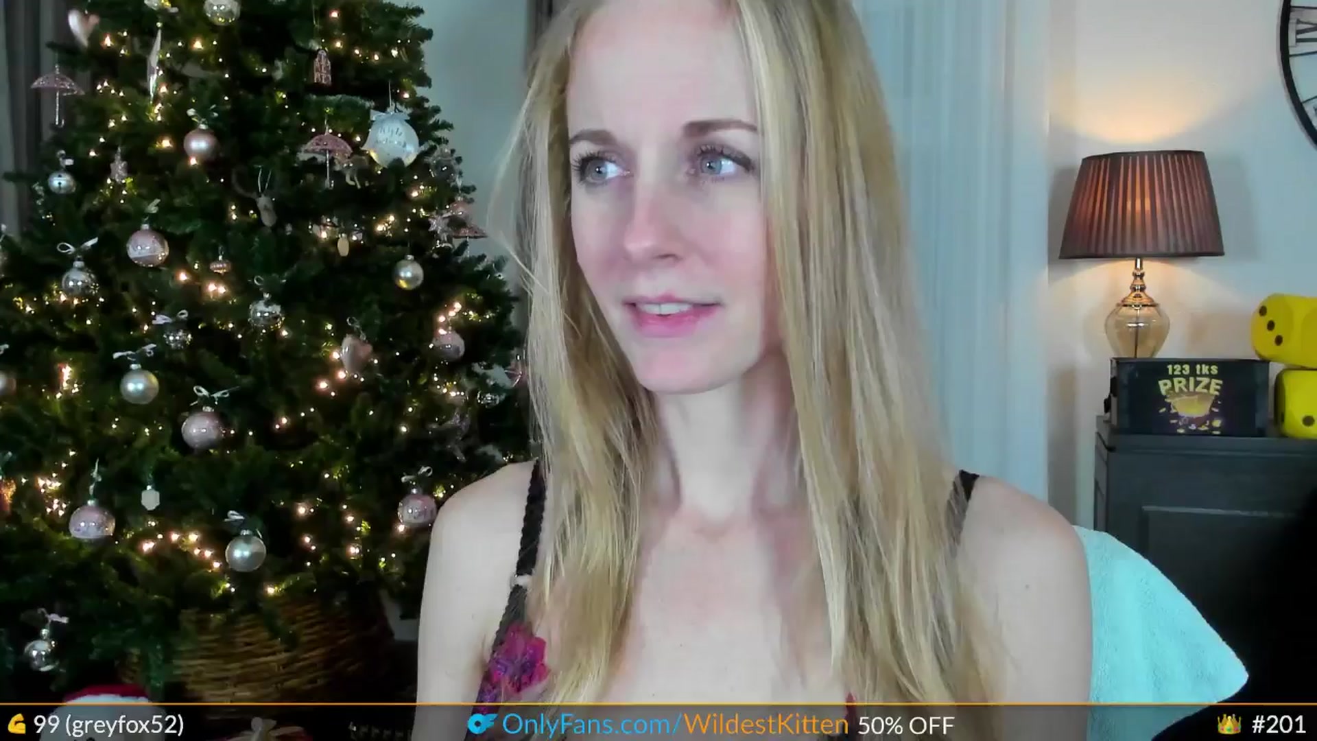 Gallery image thumbnail from WildestKitten's myfreecams stream on, 01/03/2025, 24:40 image 12 of 20