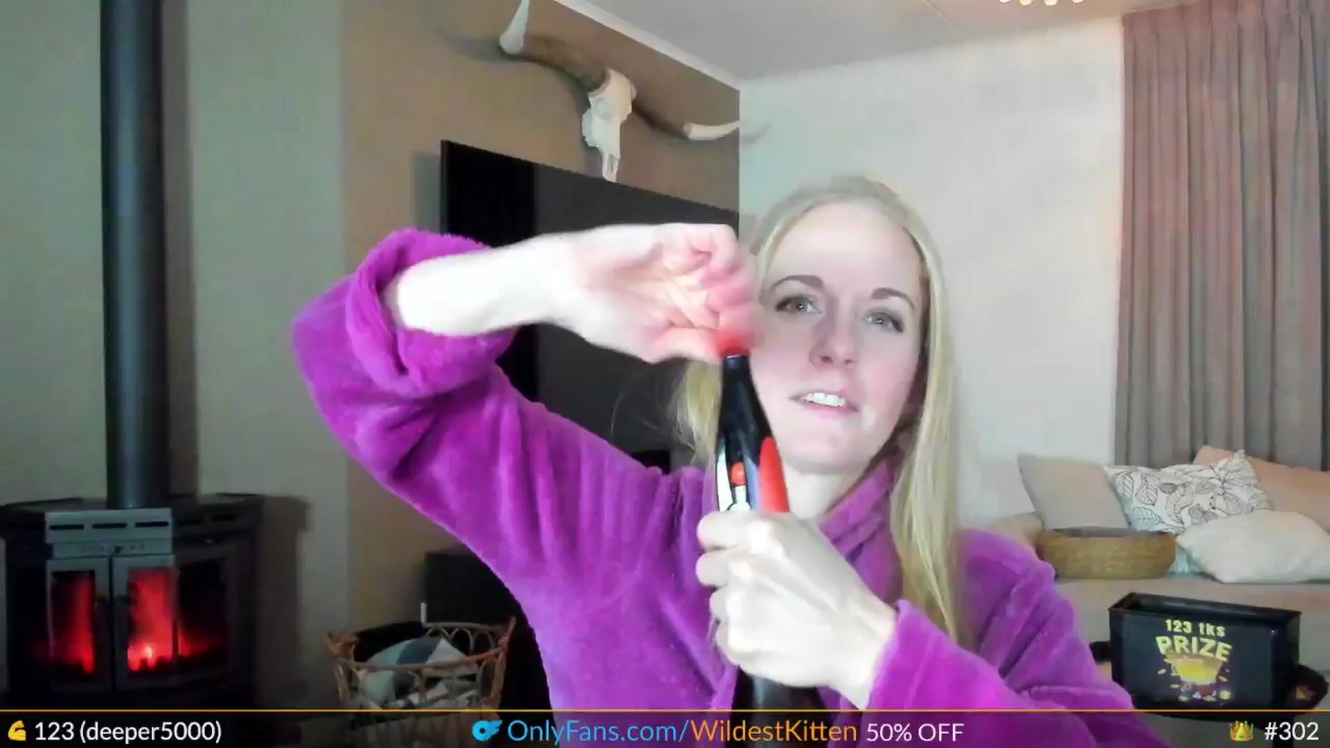 Gallery image thumbnail from WildestKitten's myfreecams stream on, 01/04/2025, 24:03 image 4 of 20