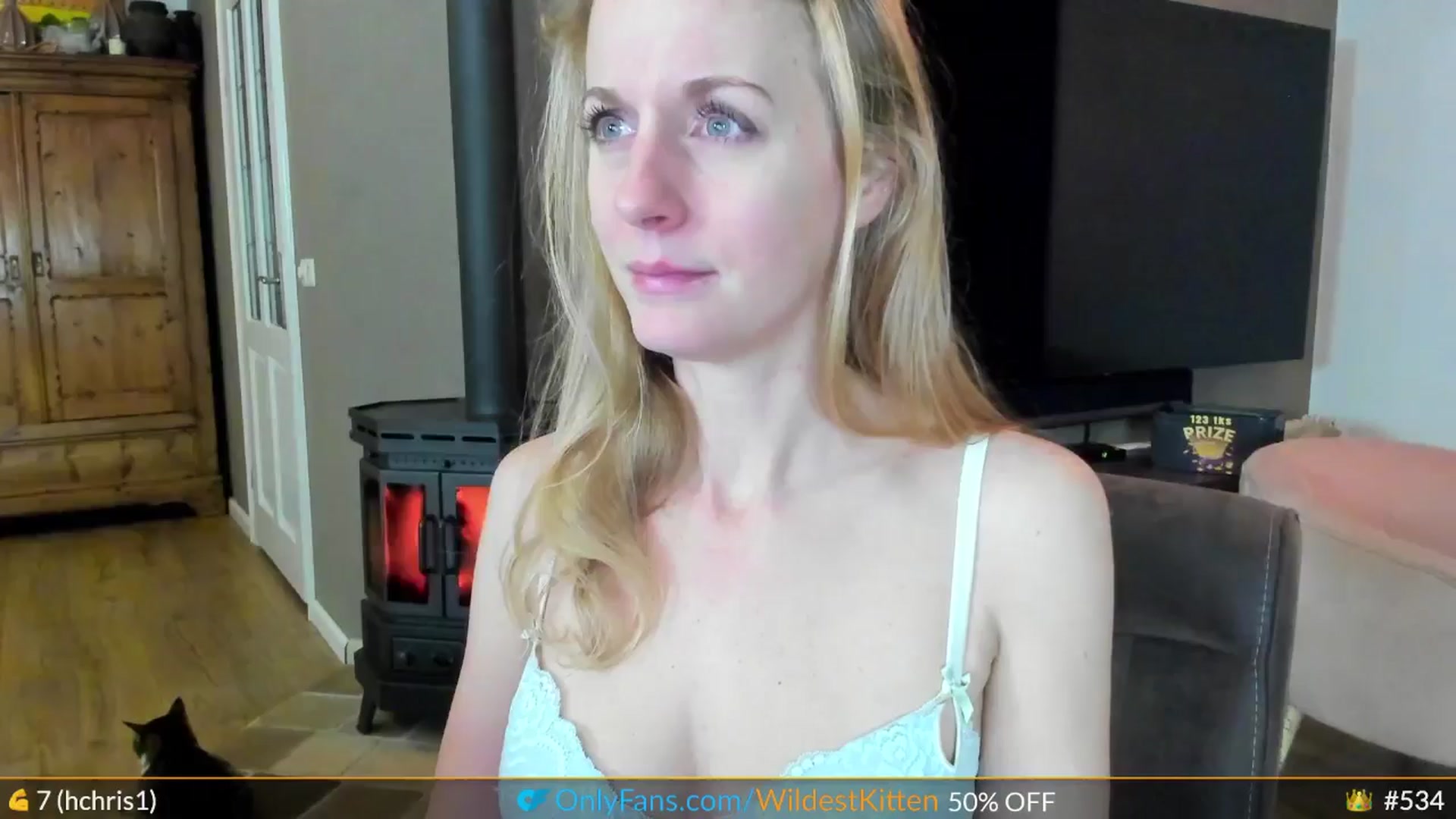 Gallery image thumbnail from WildestKitten's myfreecams stream on, 01/11/2025, 24:24 image 2 of 20