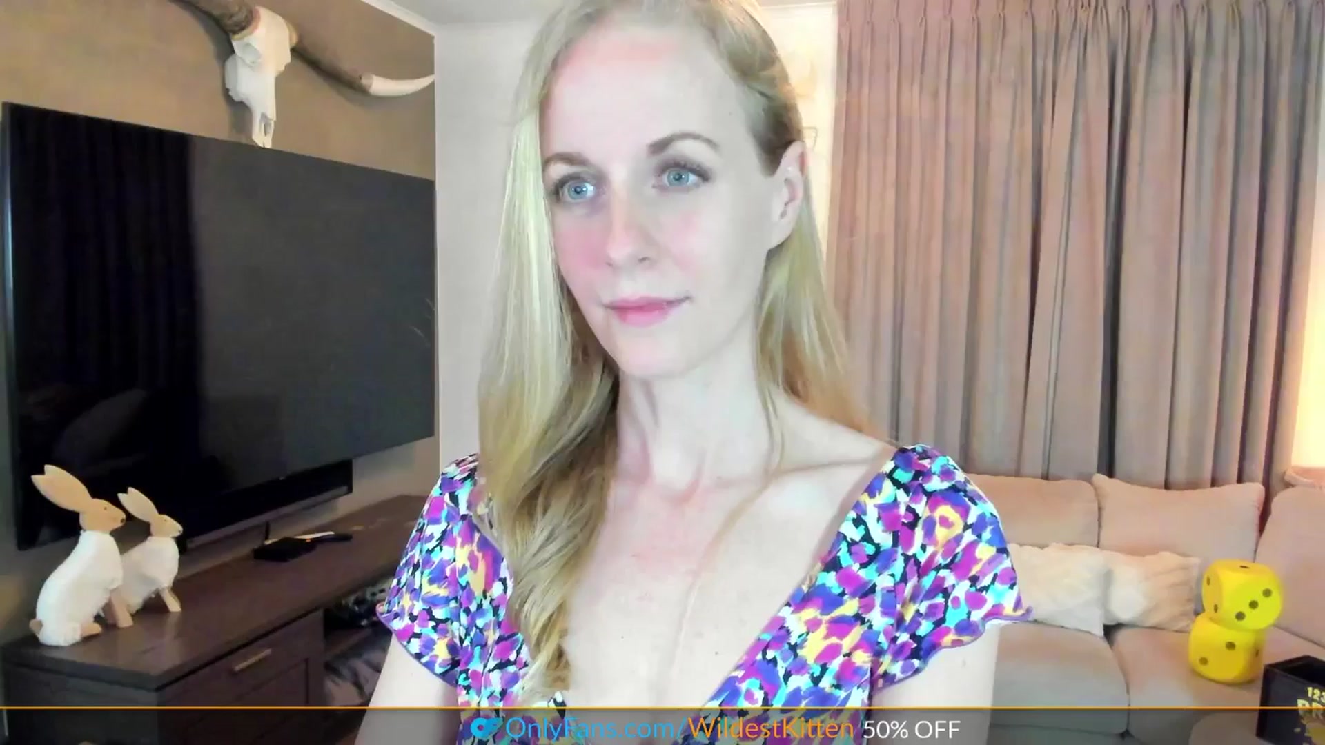 Gallery image thumbnail from WildestKitten's myfreecams stream on, 03/29/2025, 01:20 image 4 of 20