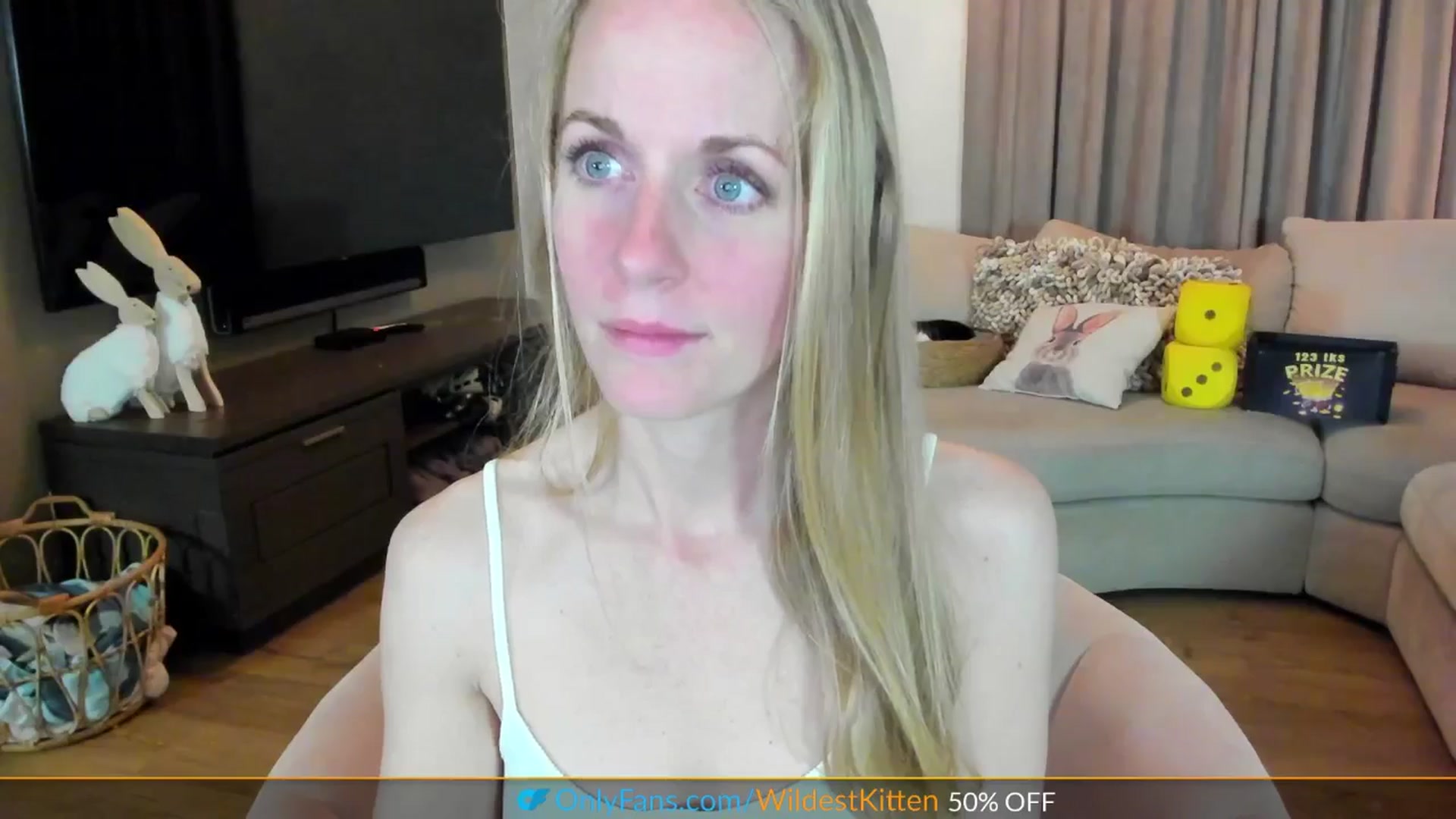 Gallery image thumbnail from WildestKitten's myfreecams stream on, 04/03/2025, 20:51 image 20 of 20