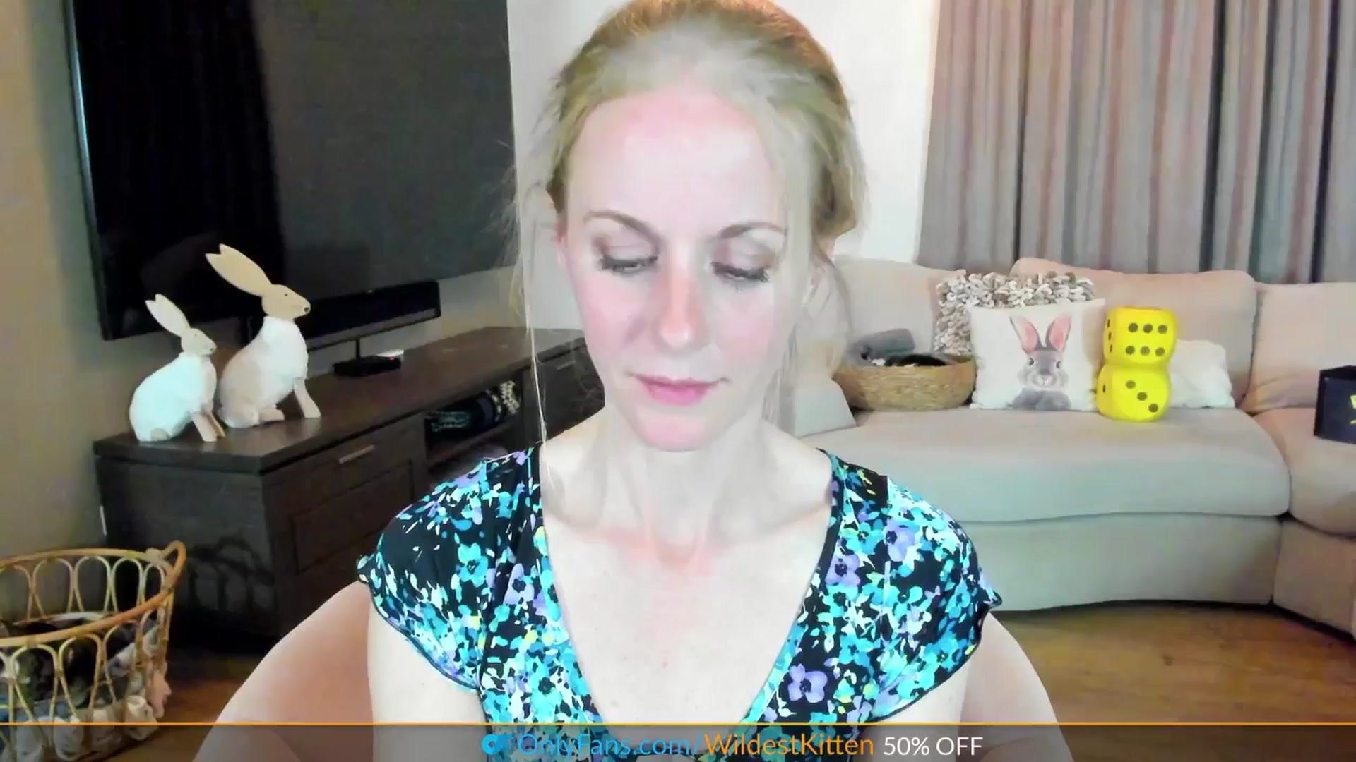 Gallery image thumbnail from WildestKitten's myfreecams stream on, 04/09/2025, 21:59 image 15 of 20