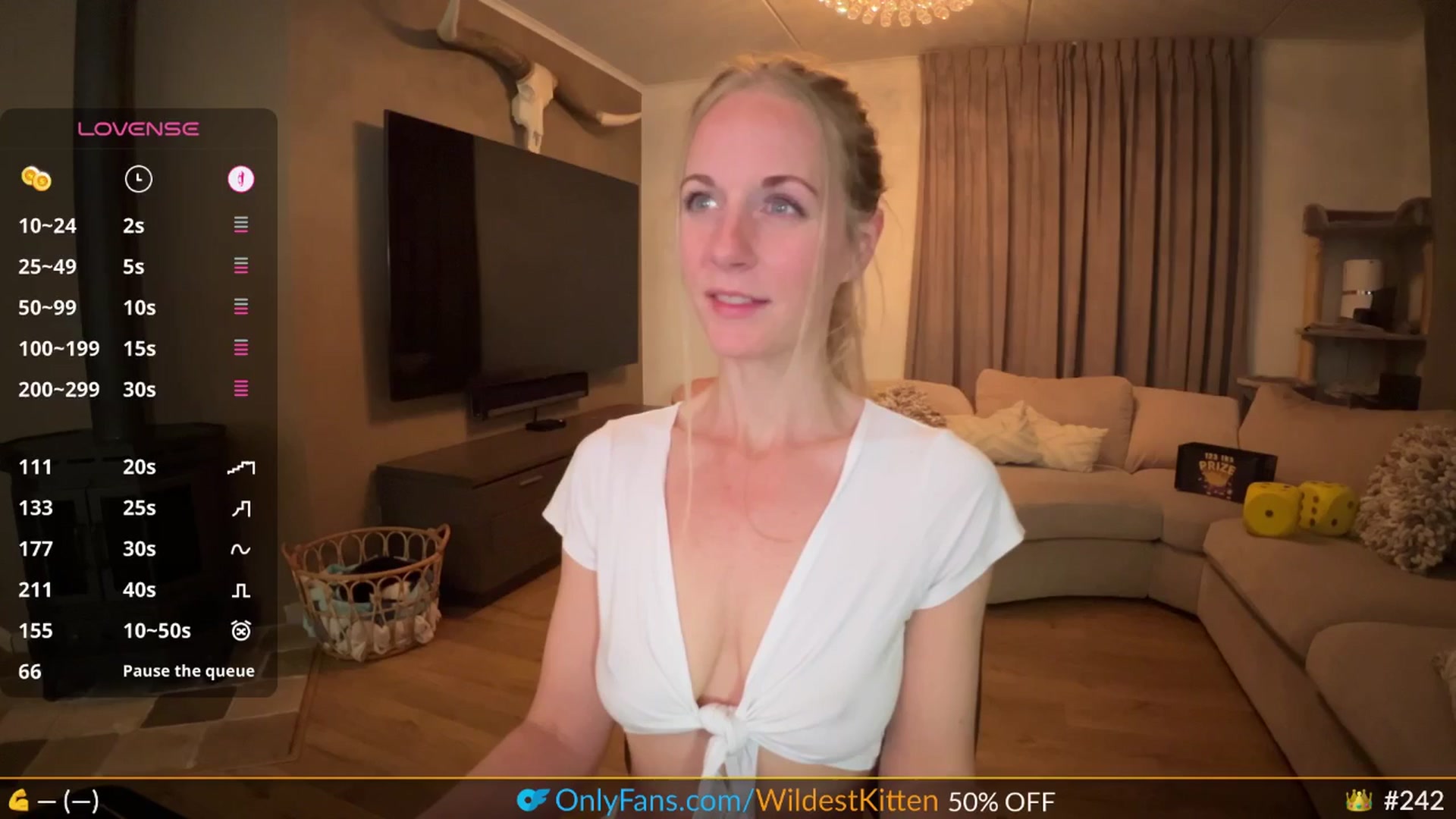 Gallery image thumbnail from WildestKitten's myfreecams stream on, 05/10/2025, 21:48 image 2 of 20