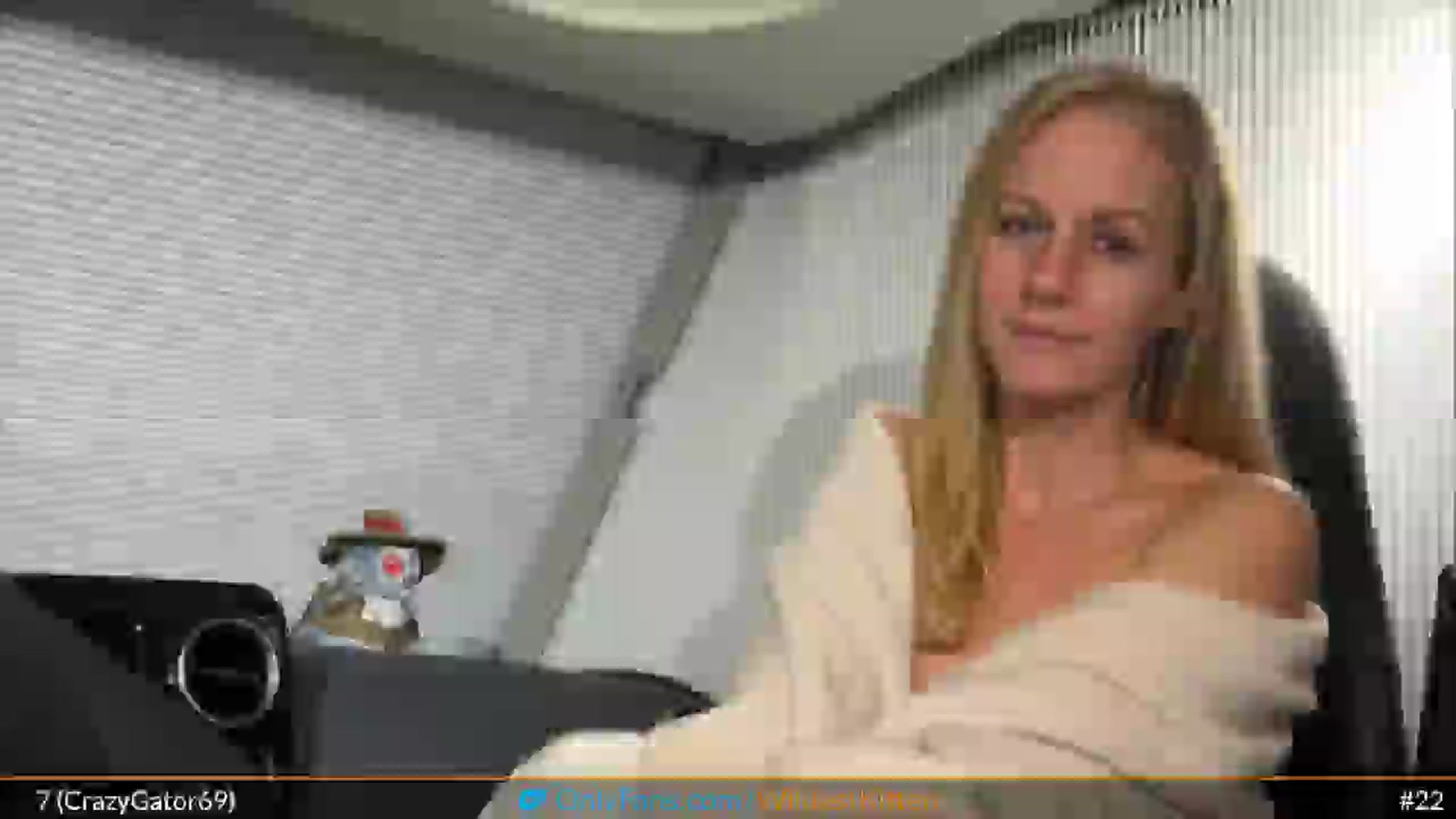 Gallery image thumbnail from WildestKitten's myfreecams stream on, 09/21/2025, 03:50 image 10 of 20