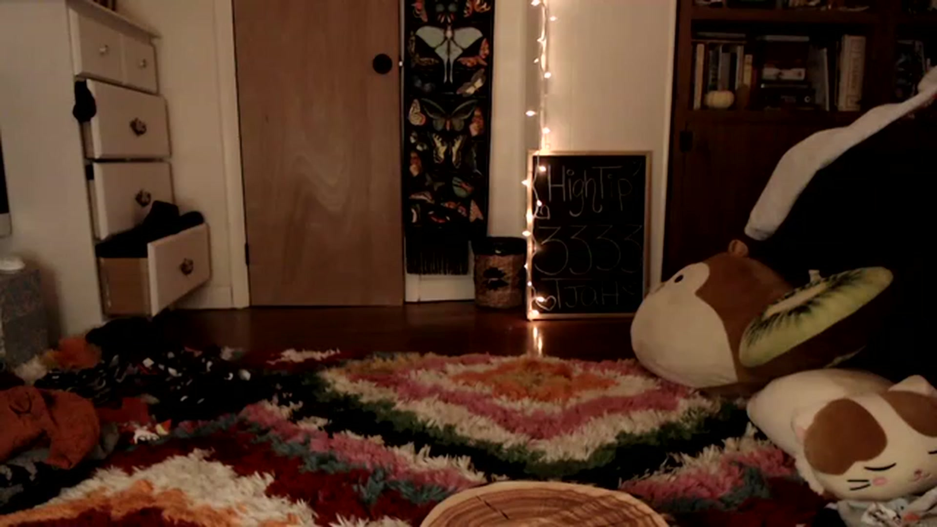 Gallery image thumbnail from WildflowerEm's myfreecams stream on, 11/26/2022, 22:02 image 4 of 20