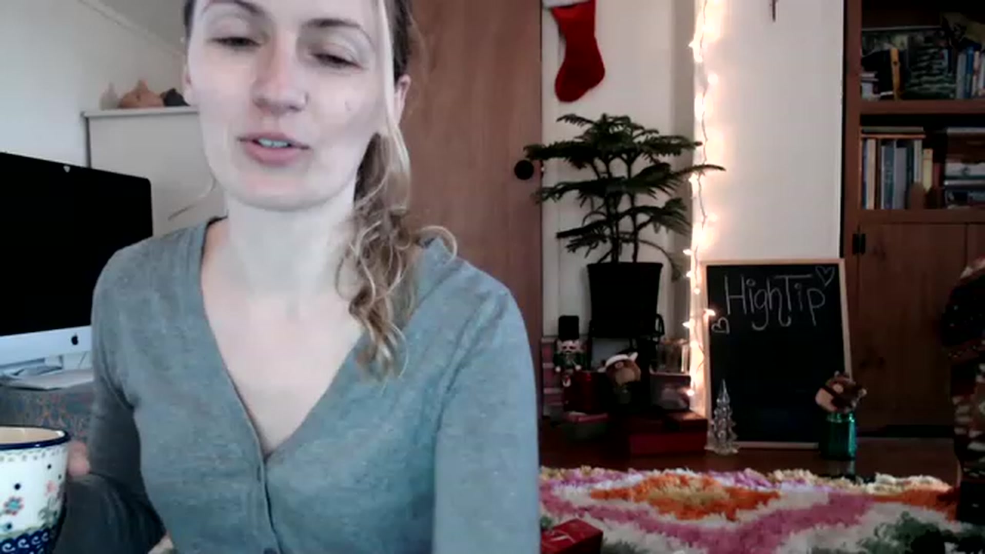 Gallery image thumbnail from WildflowerEm's myfreecams stream on, 12/04/2022, 22:31 image 1 of 20