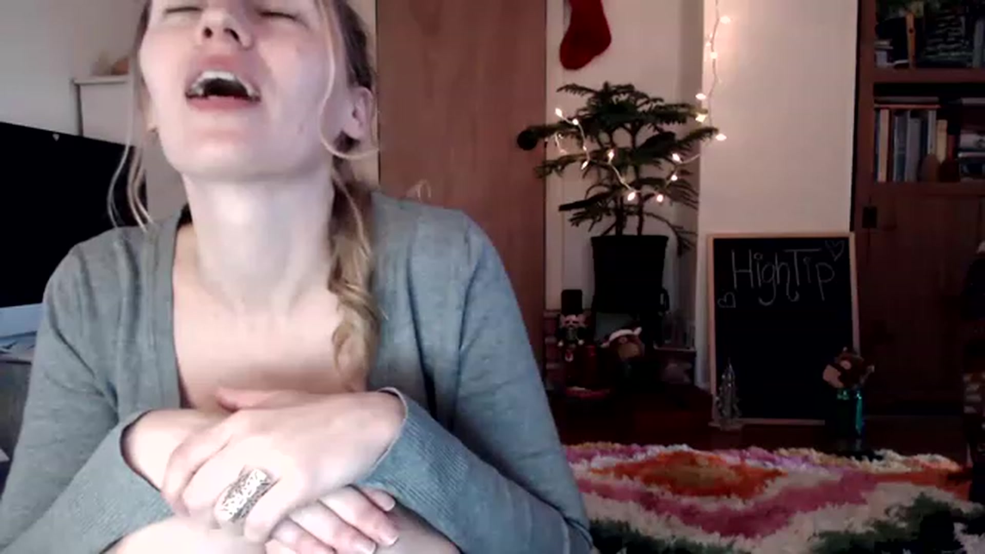 Gallery image thumbnail from WildflowerEm's myfreecams stream on, 12/04/2022, 22:31 image 5 of 20