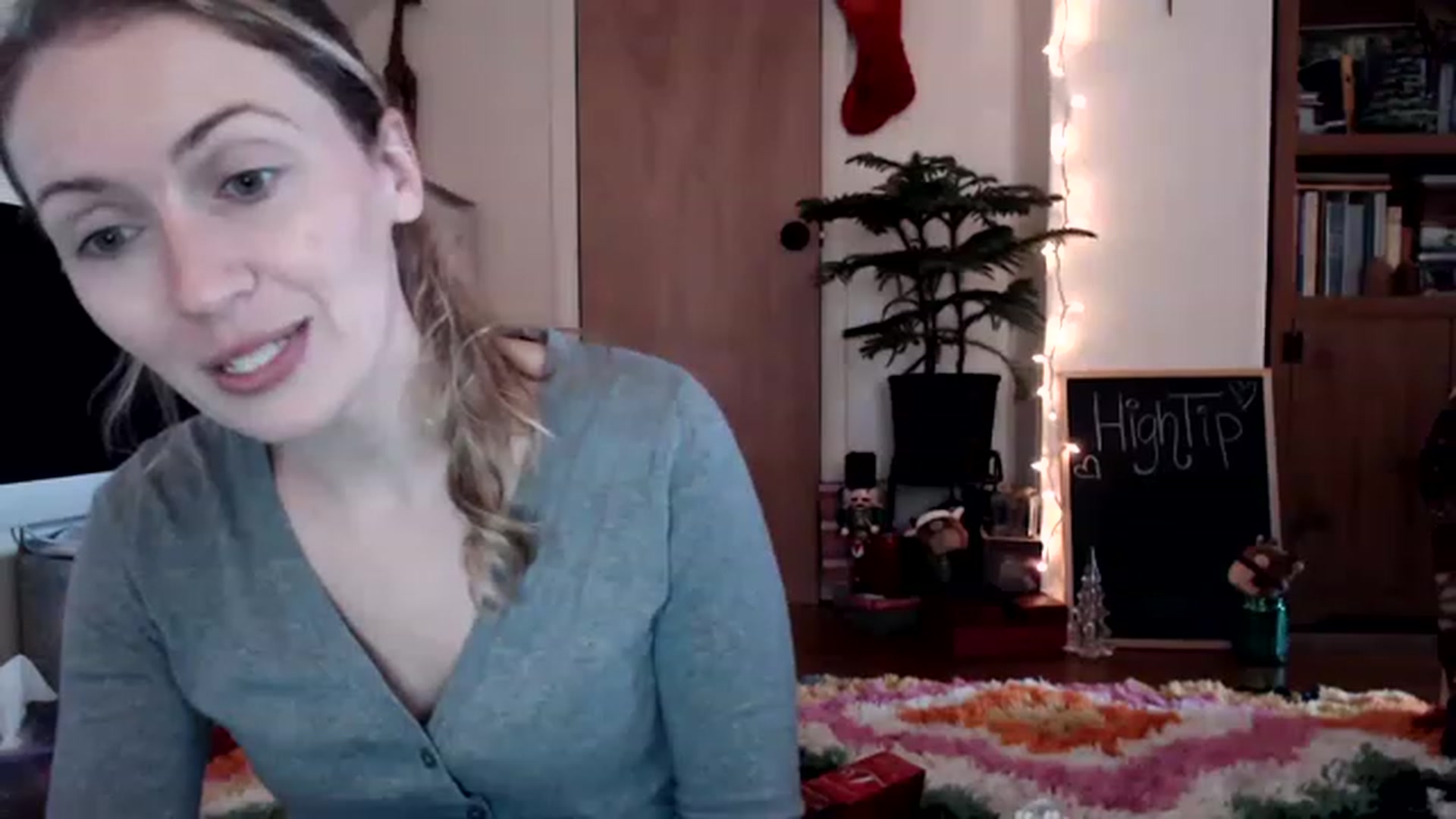 Gallery image thumbnail from WildflowerEm's myfreecams stream on, 12/04/2022, 22:31 image 2 of 20