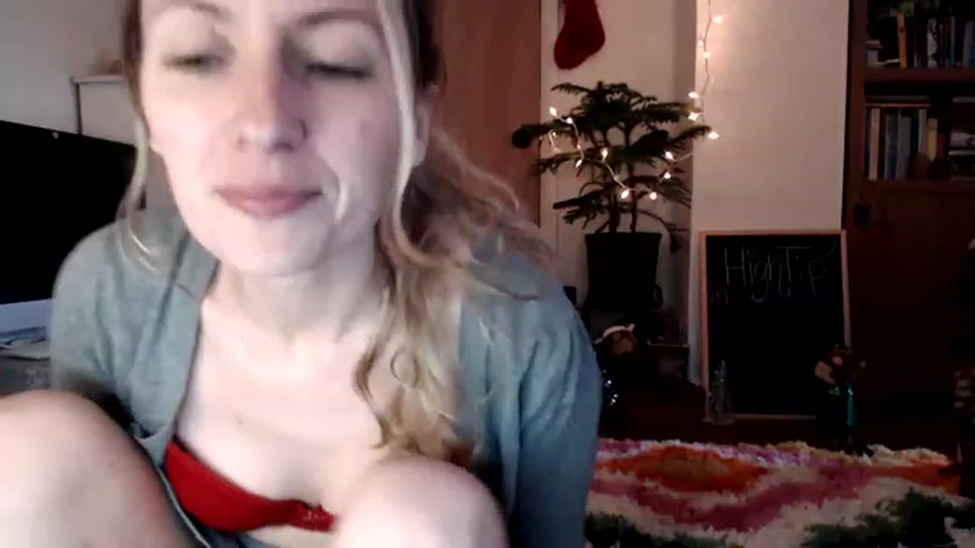 Gallery image thumbnail from WildflowerEm's myfreecams stream on, 12/04/2022, 22:31 image 6 of 20