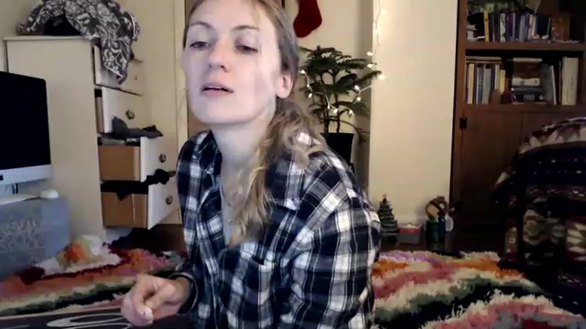 Gallery image thumbnail from WildflowerEm's myfreecams stream on, 12/09/2022, 21:20 image 9 of 20