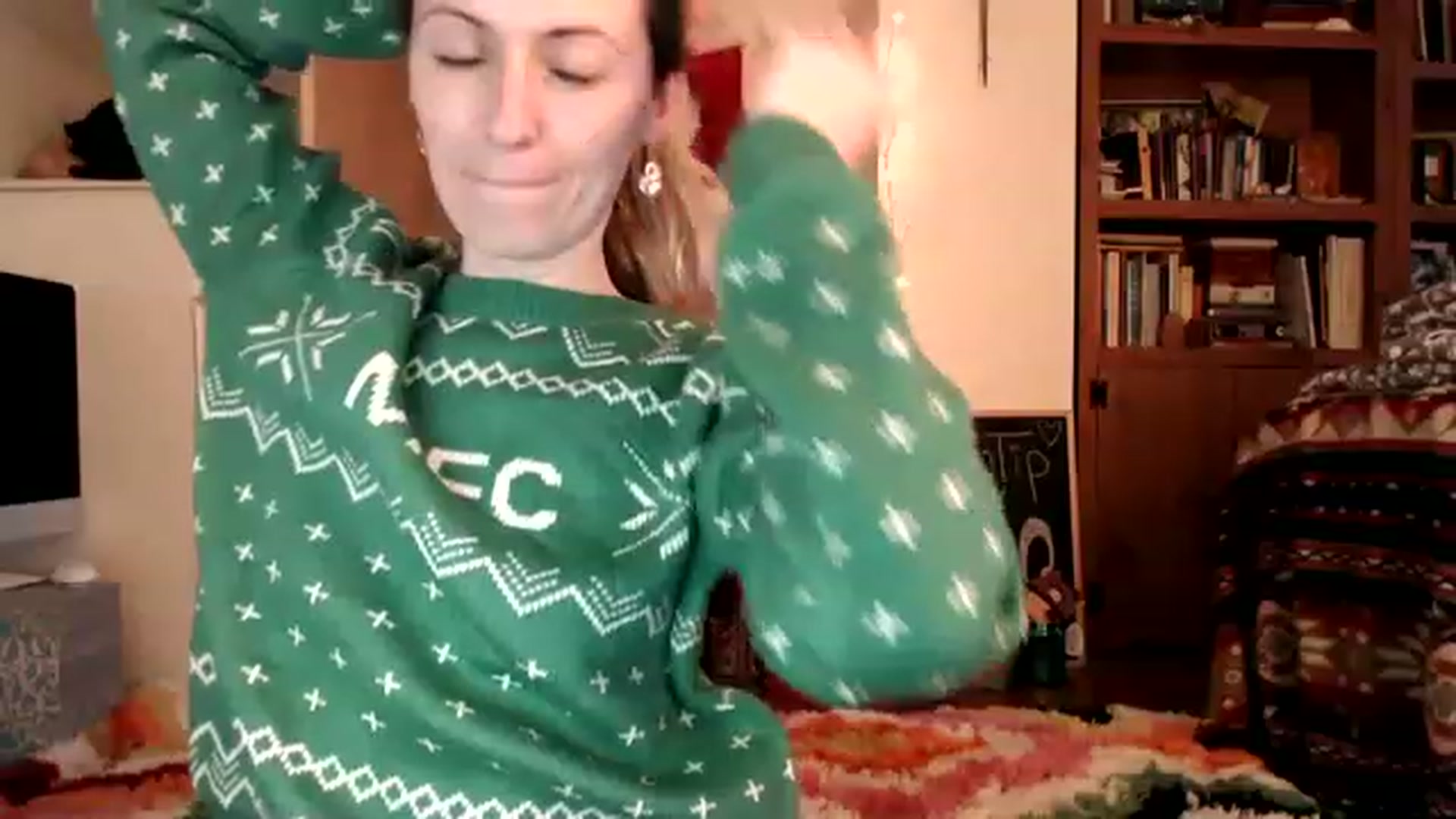 Gallery image thumbnail from WildflowerEm's myfreecams stream on, 12/10/2022, 23:08 image 6 of 20
