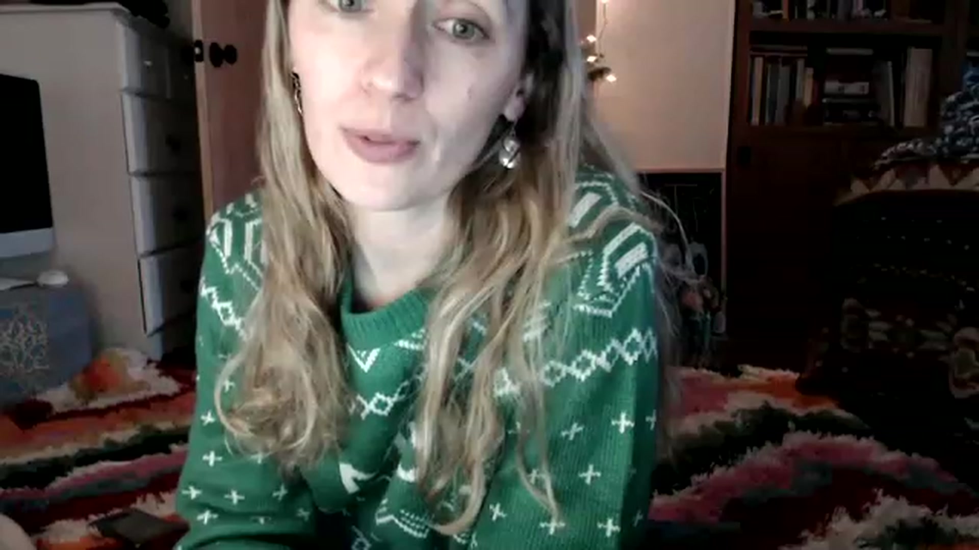 Gallery image thumbnail from WildflowerEm's myfreecams stream on, 12/10/2022, 23:08 image 3 of 20
