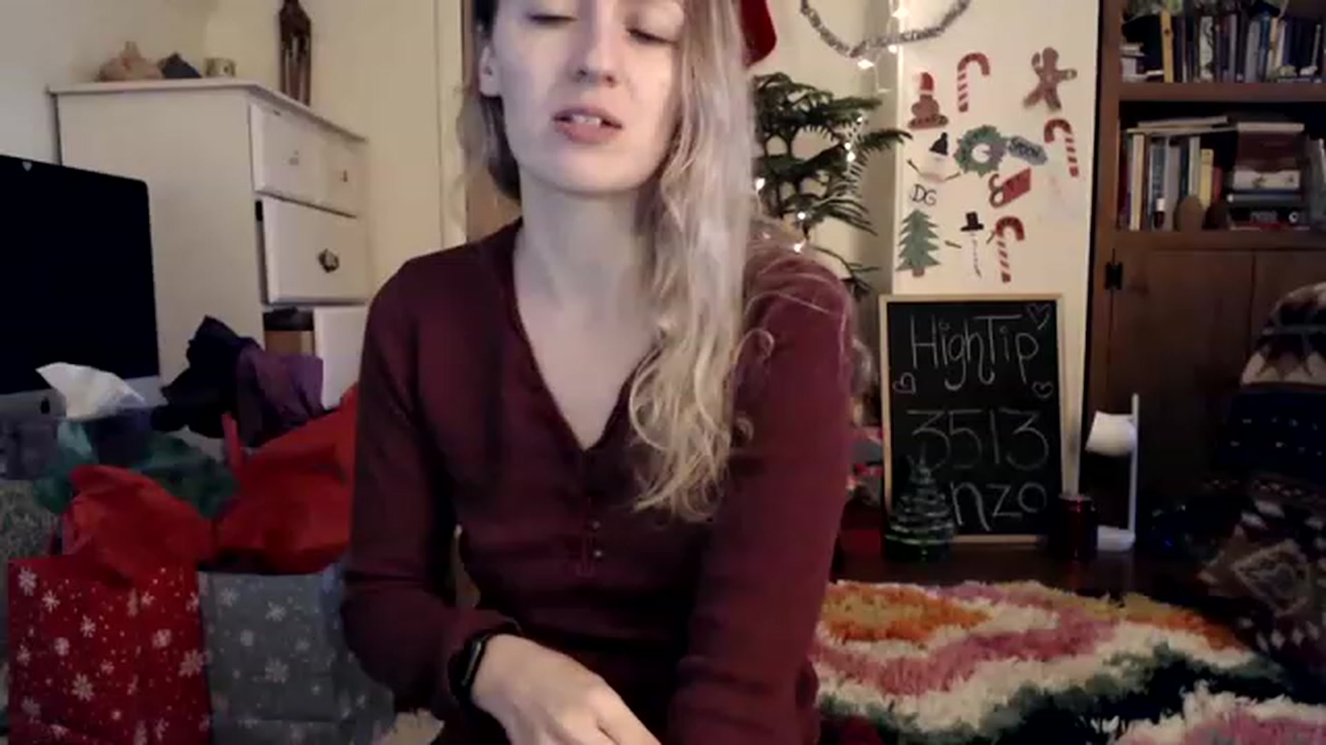 Gallery image thumbnail from WildflowerEm's myfreecams stream on, 12/23/2022, 20:37 image 9 of 20