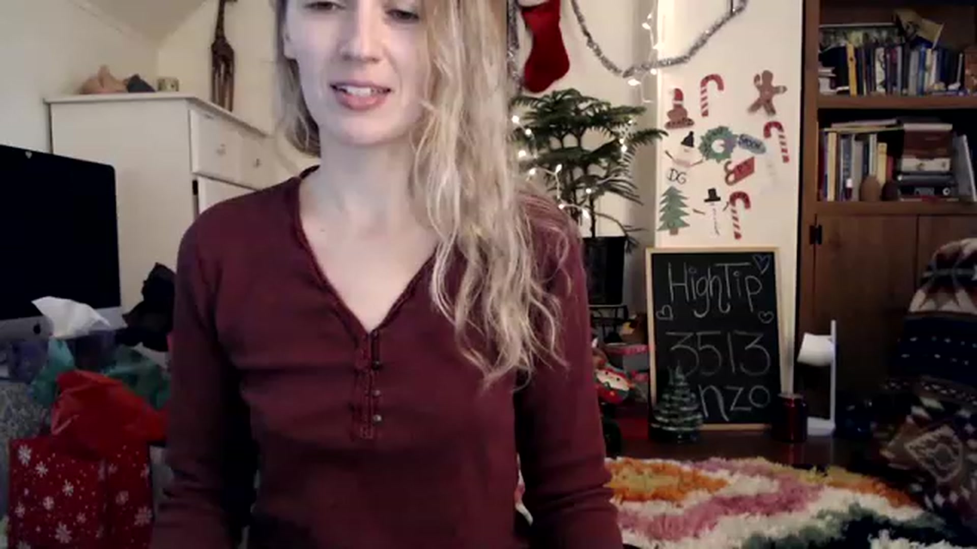 Gallery image thumbnail from WildflowerEm's myfreecams stream on, 12/23/2022, 20:37 image 4 of 20