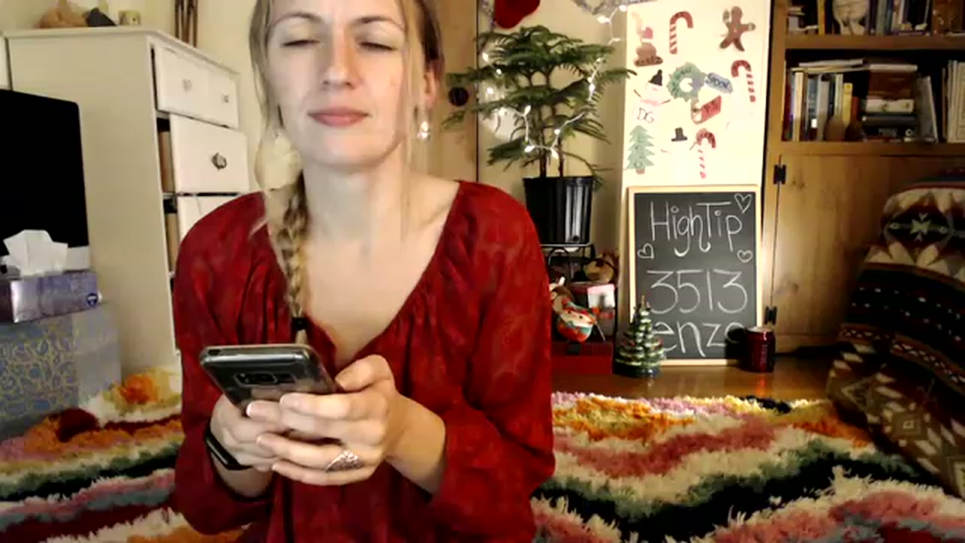 Gallery image thumbnail from WildflowerEm's myfreecams stream on, 12/31/2022, 22:08 image 5 of 20