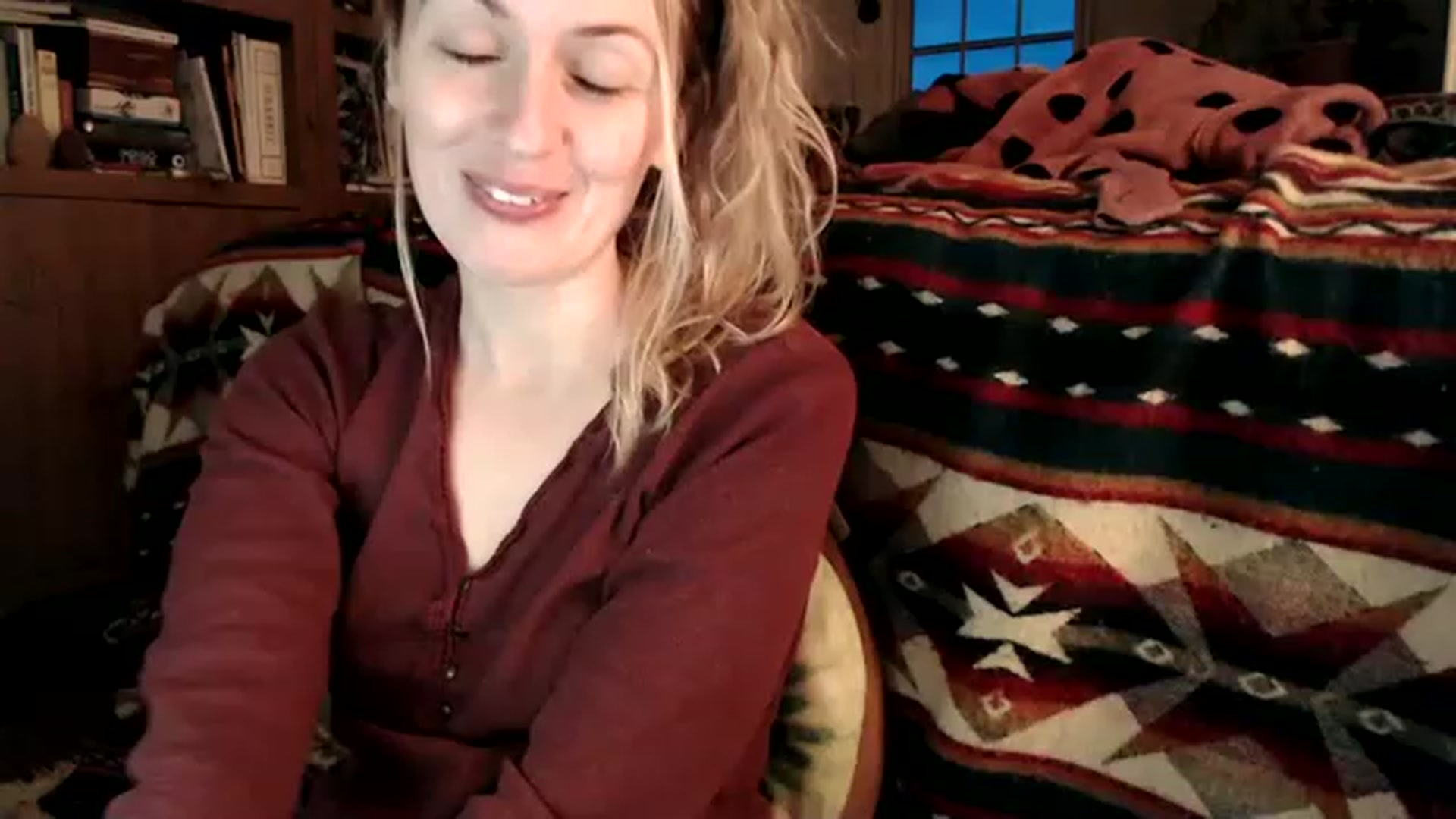Gallery image thumbnail from WildflowerEm's myfreecams stream on, 01/07/2023, 22:41 image 15 of 20