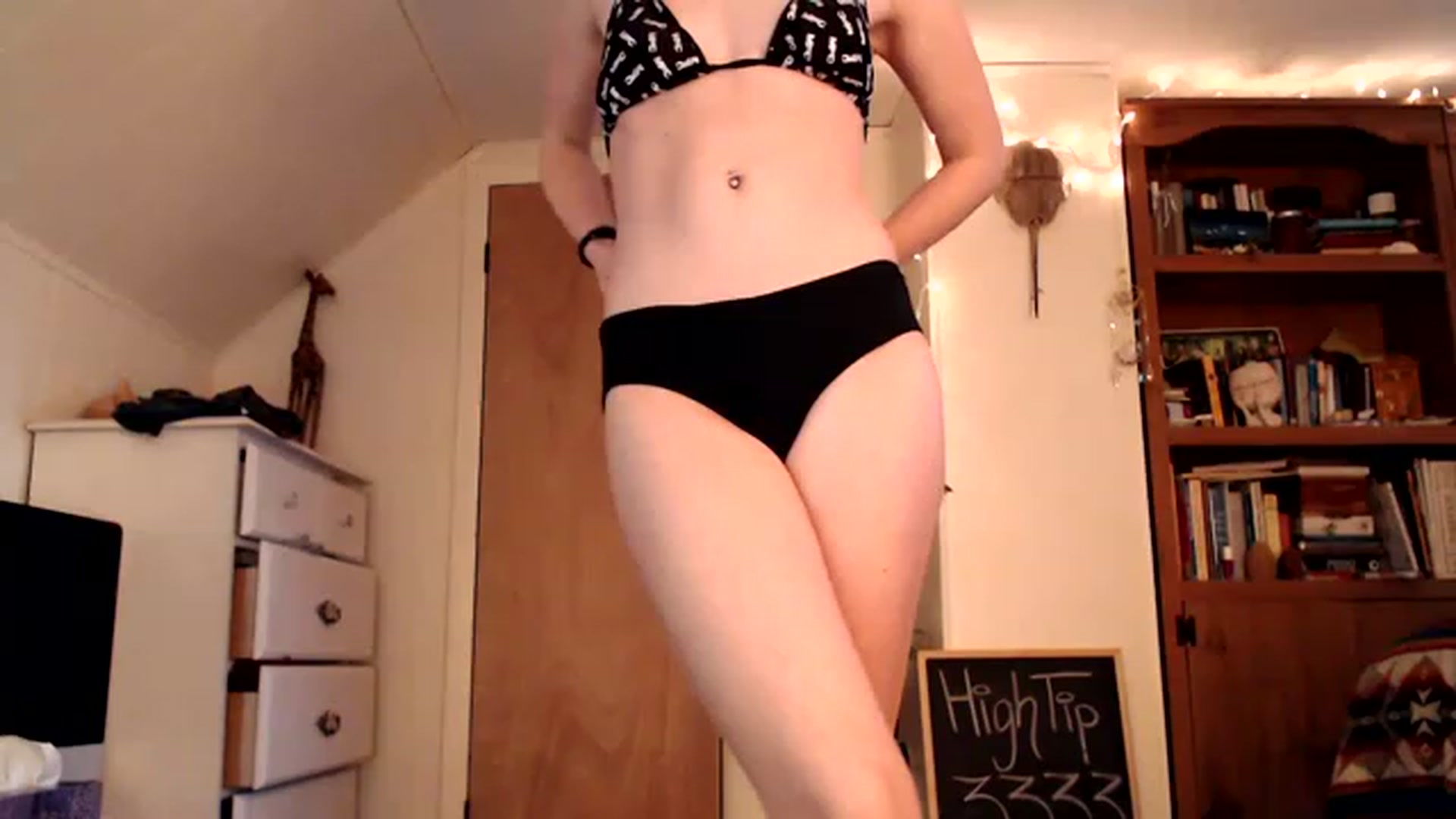 Gallery image thumbnail from WildflowerEm's myfreecams stream on, 01/21/2023, 20:28 image 10 of 20