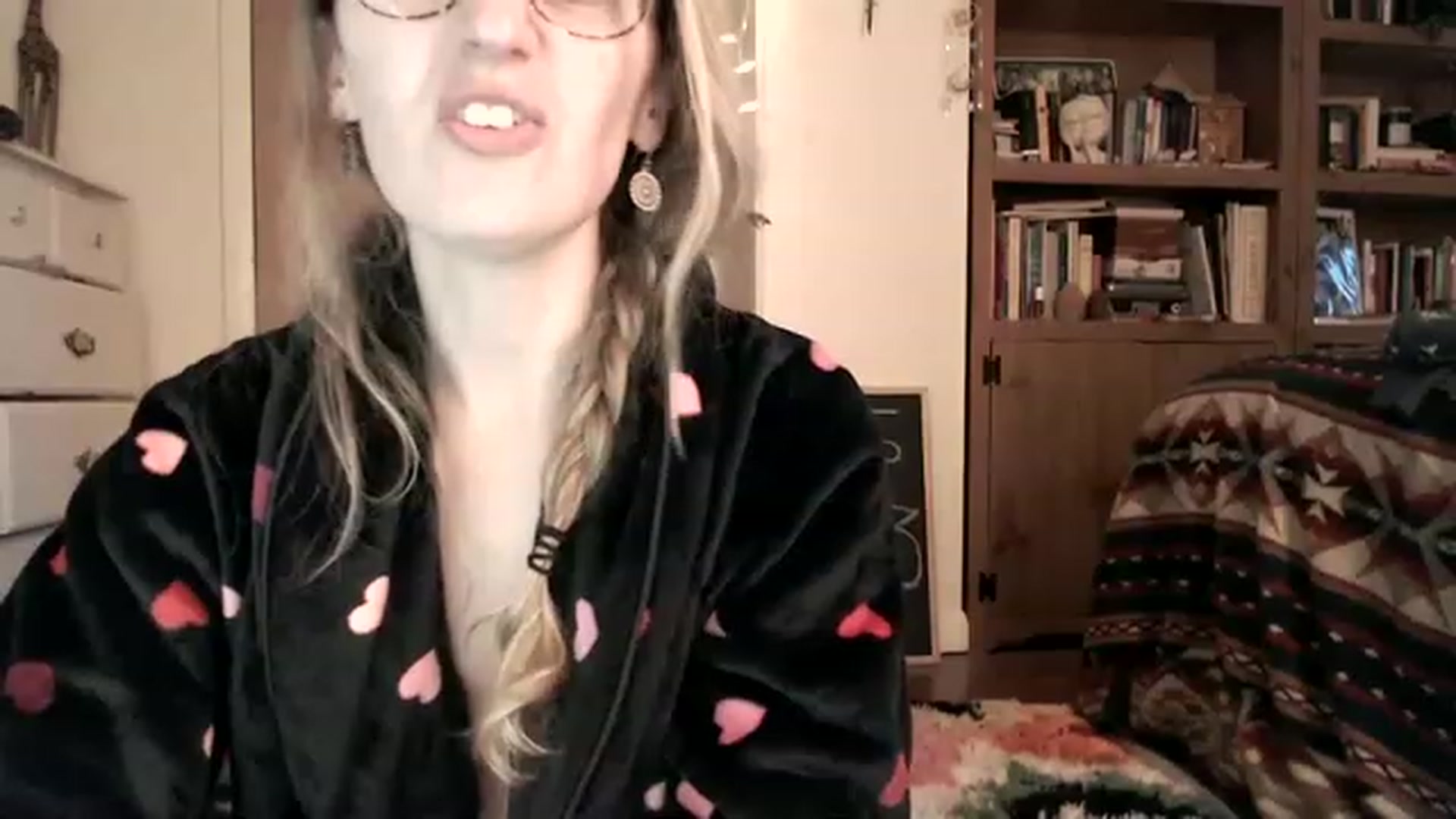 Gallery image thumbnail from WildflowerEm's myfreecams stream on, 01/21/2023, 21:45 image 14 of 20
