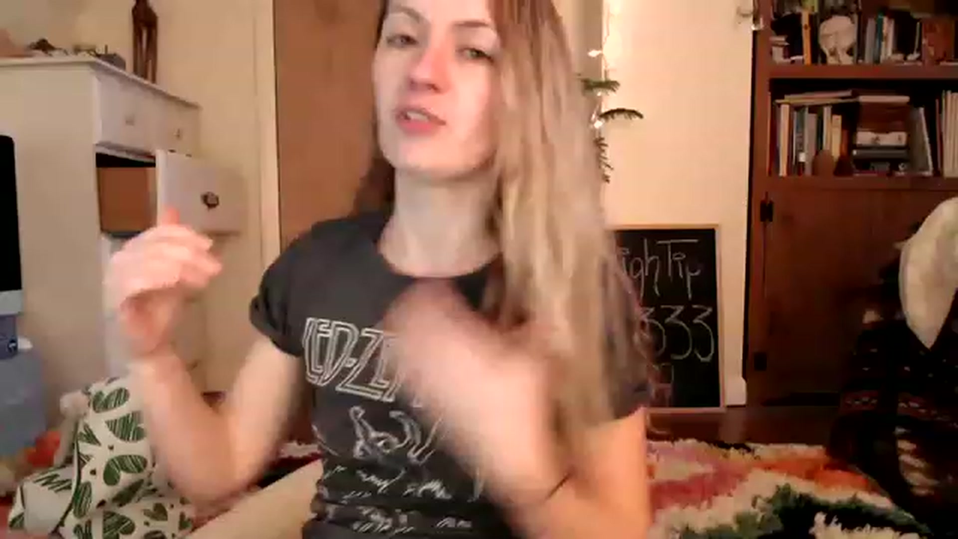 Gallery image thumbnail from WildflowerEm's myfreecams stream on, 01/29/2023, 22:22 image 4 of 20