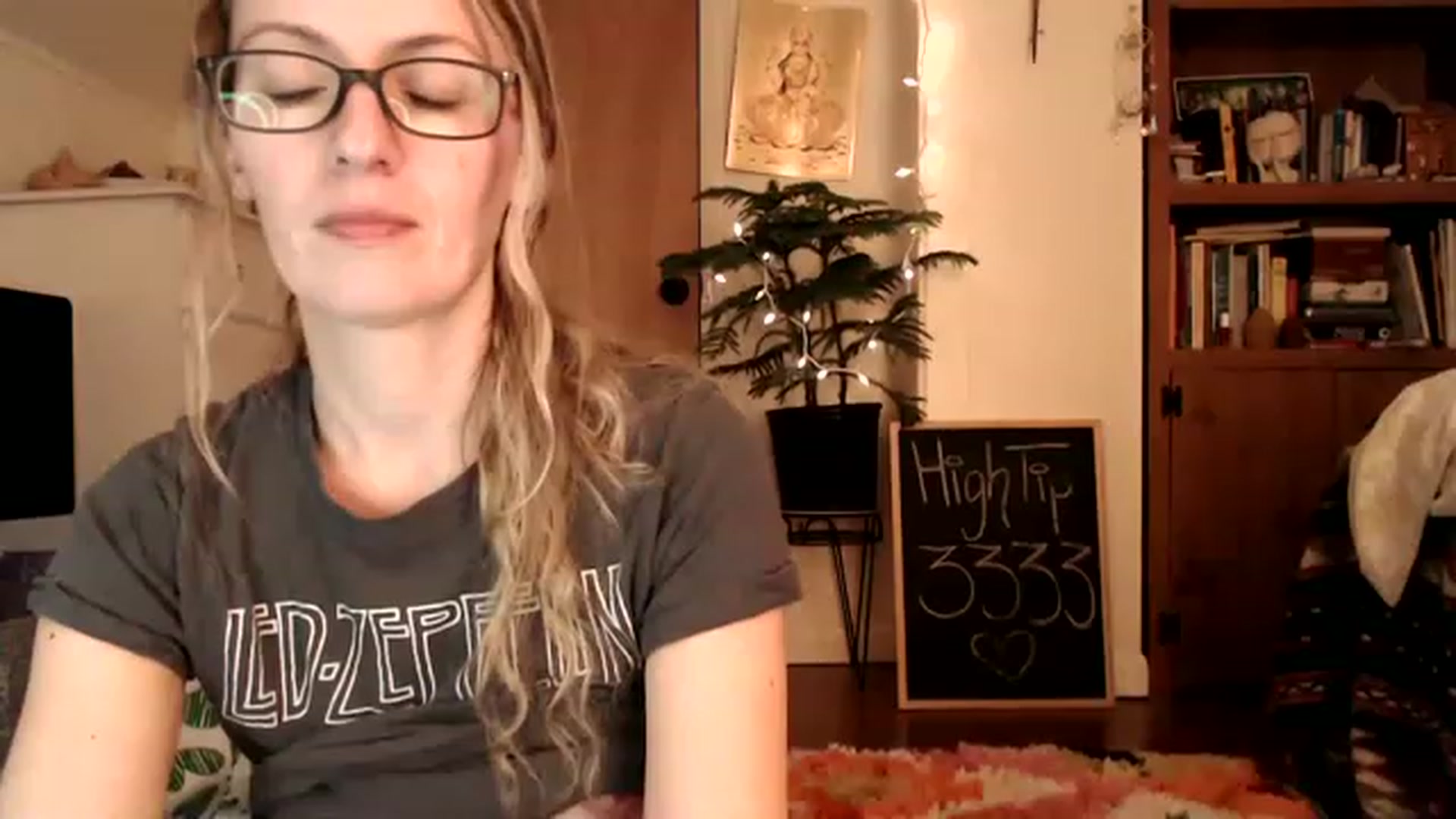 Gallery image thumbnail from WildflowerEm's myfreecams stream on, 01/29/2023, 22:22 image 10 of 20