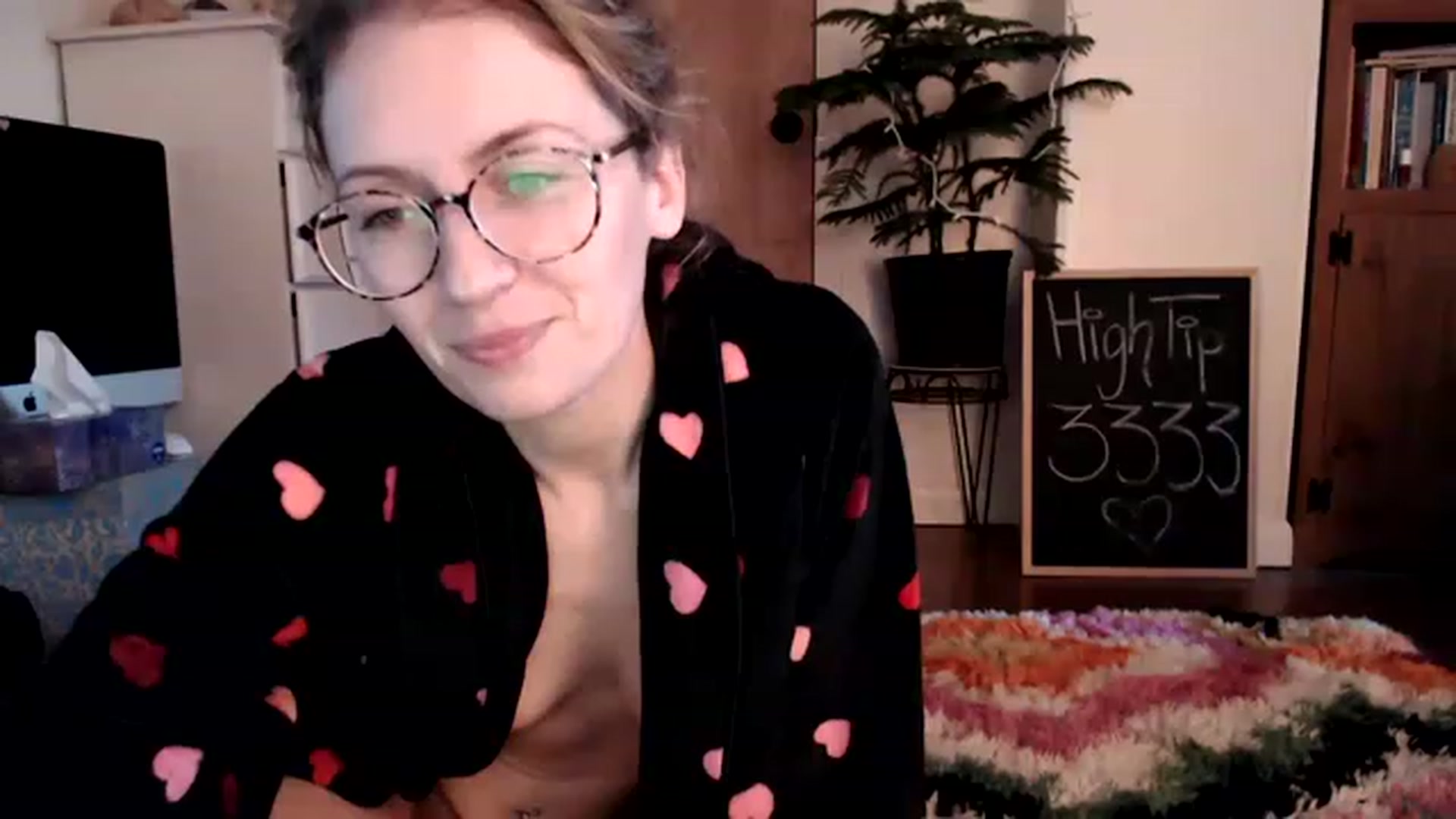 Gallery image thumbnail from WildflowerEm's myfreecams stream on, 01/31/2023, 21:47 image 15 of 20