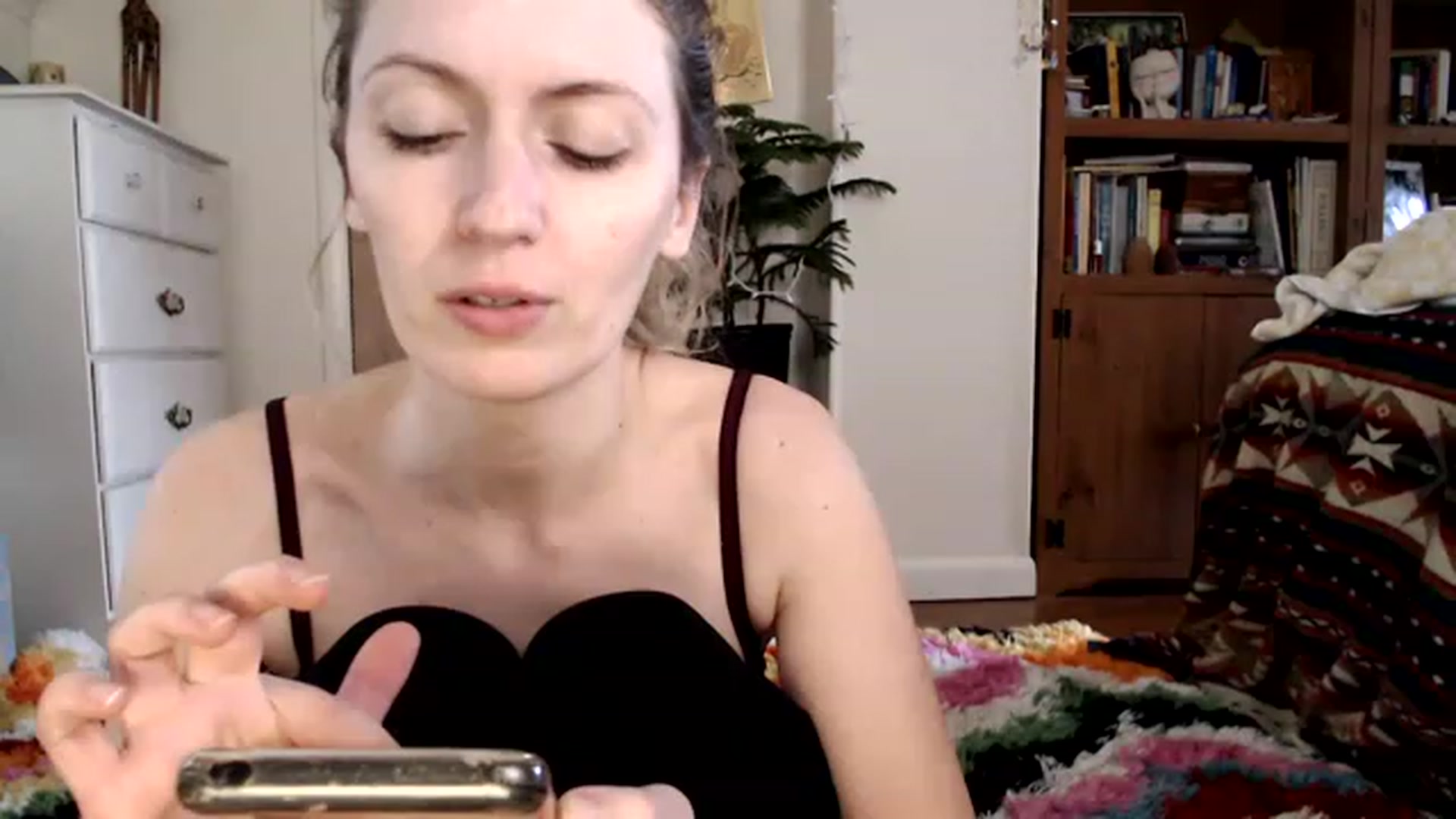 Gallery image thumbnail from WildflowerEm's myfreecams stream on, 02/04/2023, 22:38 image 5 of 20