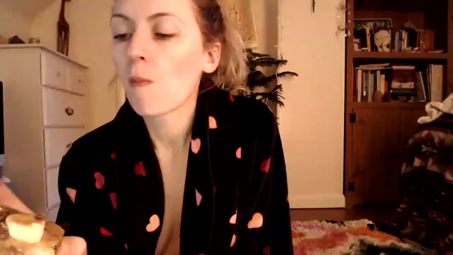 Gallery image thumbnail from WildflowerEm's myfreecams stream on, 02/04/2023, 22:38 image 11 of 20
