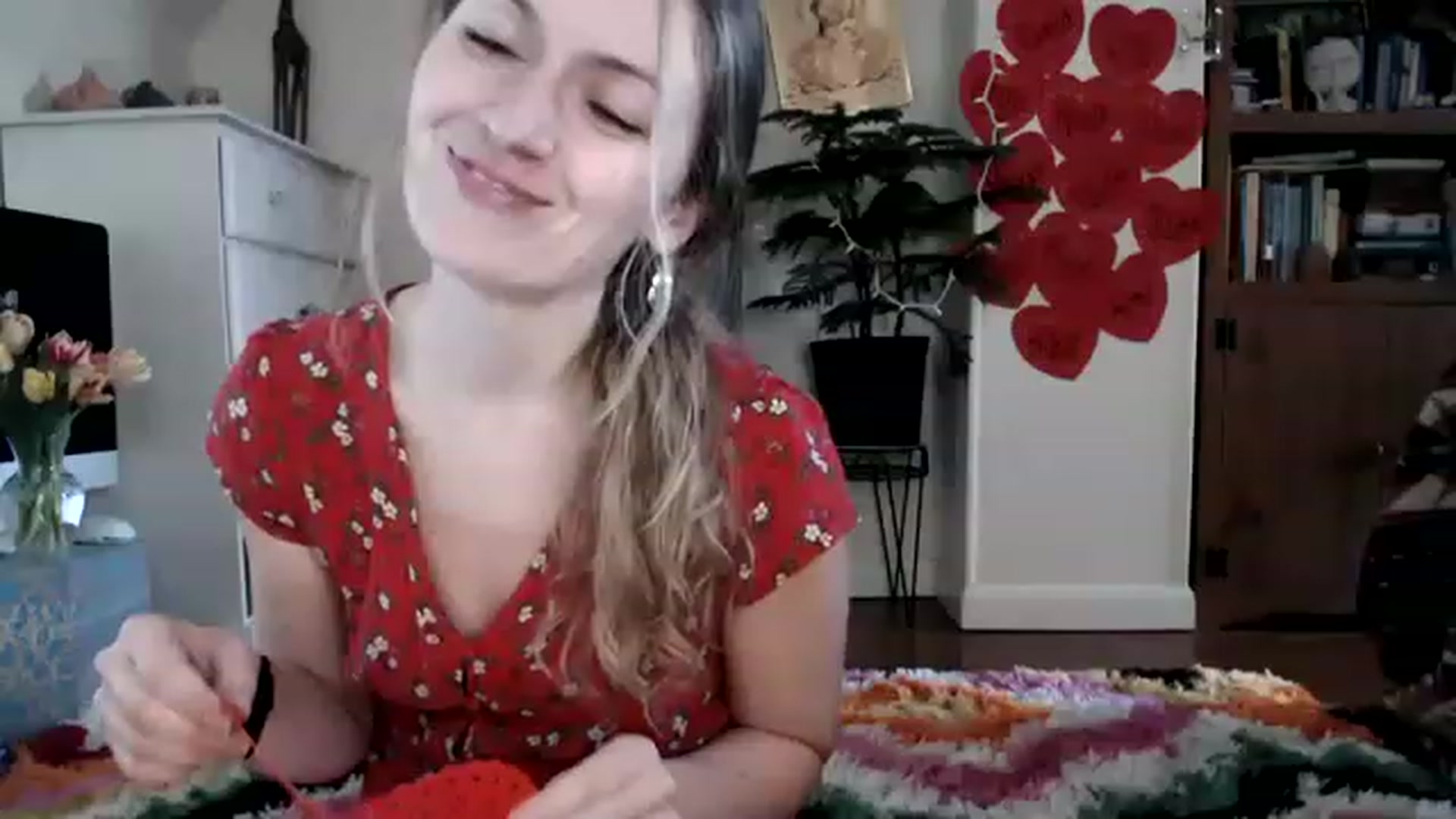 Gallery image thumbnail from WildflowerEm's myfreecams stream on, 02/05/2023, 22:10 image 6 of 20