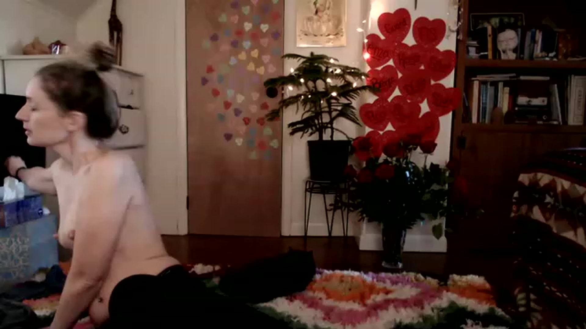Gallery image thumbnail from WildflowerEm's myfreecams stream on, 02/18/2023, 23:00 image 13 of 20