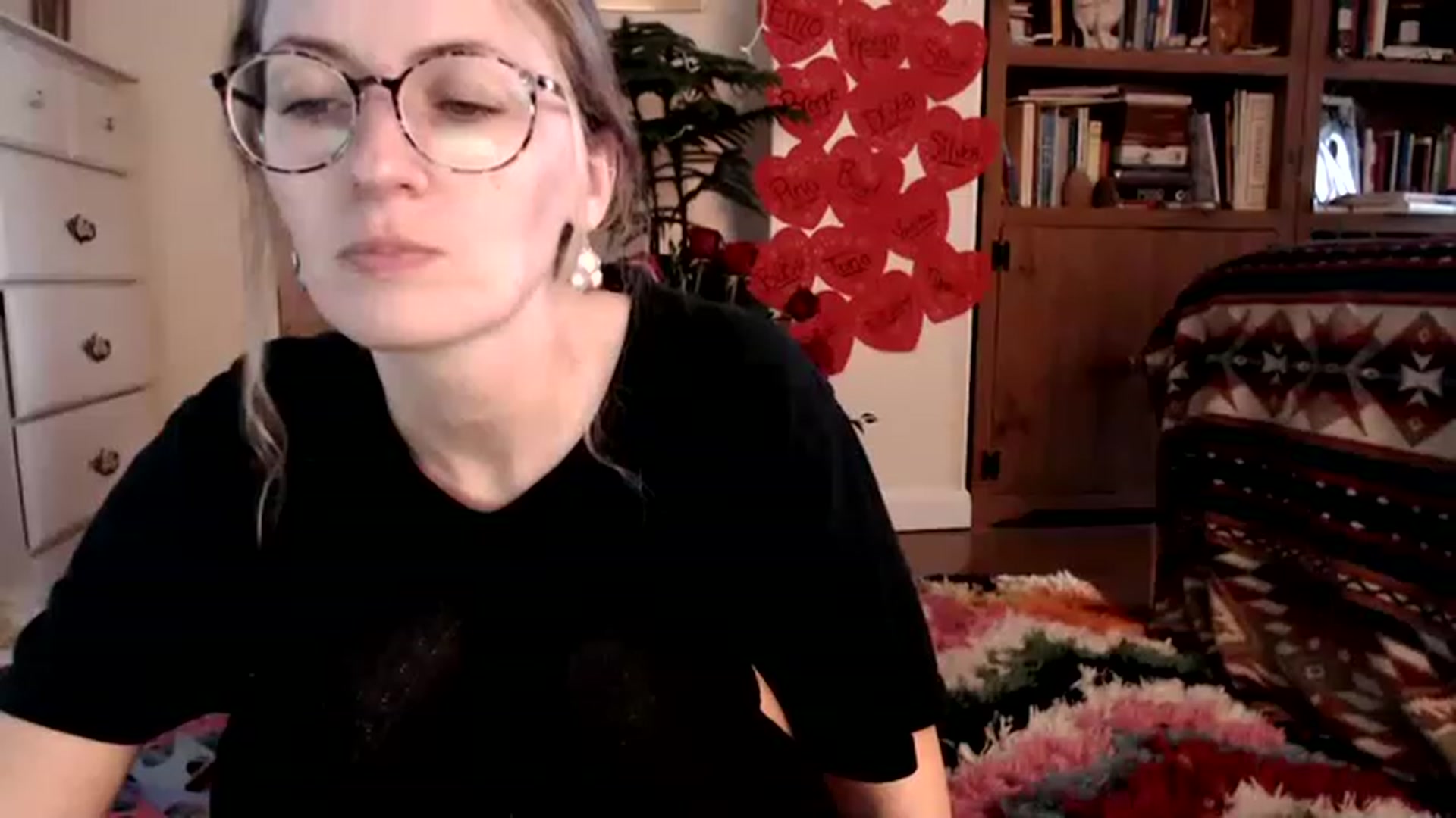 Gallery image thumbnail from WildflowerEm's myfreecams stream on, 02/19/2023, 20:31 image 15 of 20