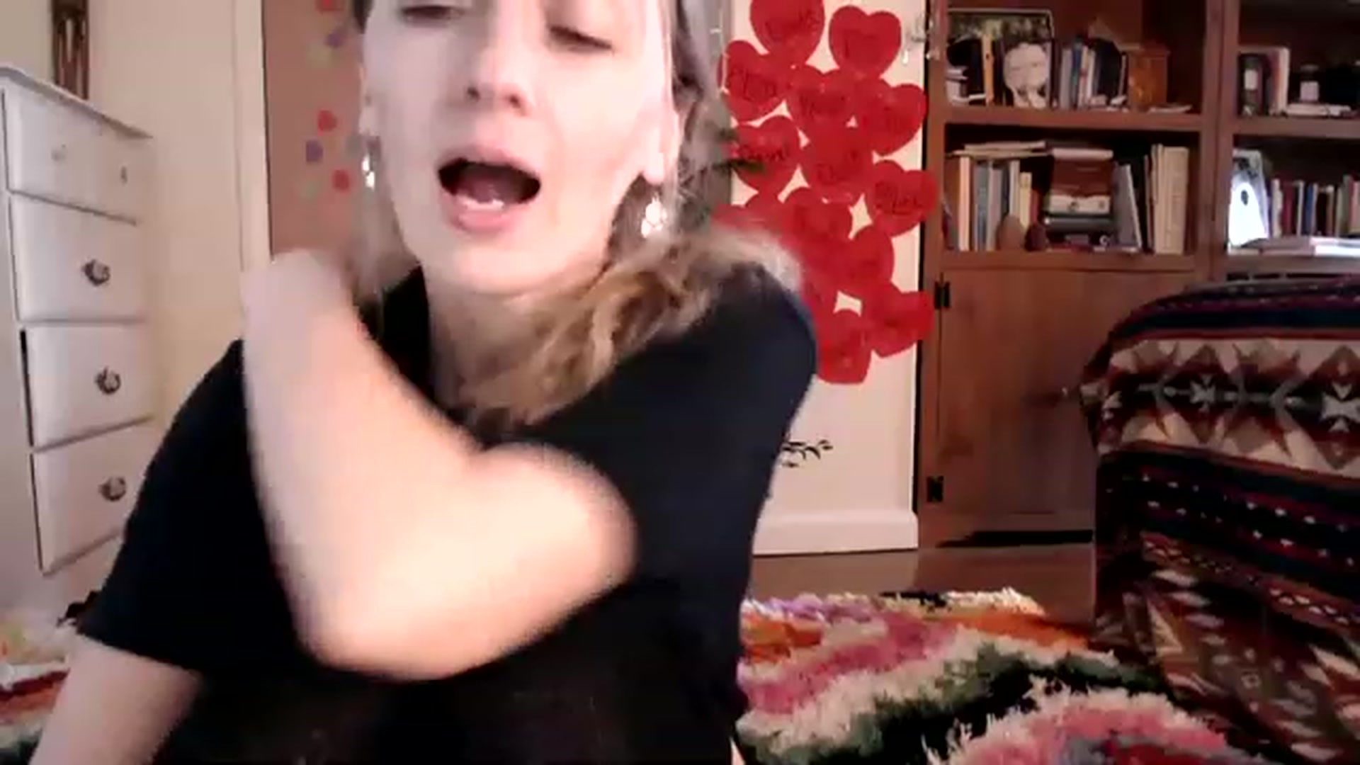 Gallery image thumbnail from WildflowerEm's myfreecams stream on, 02/19/2023, 20:31 image 2 of 20