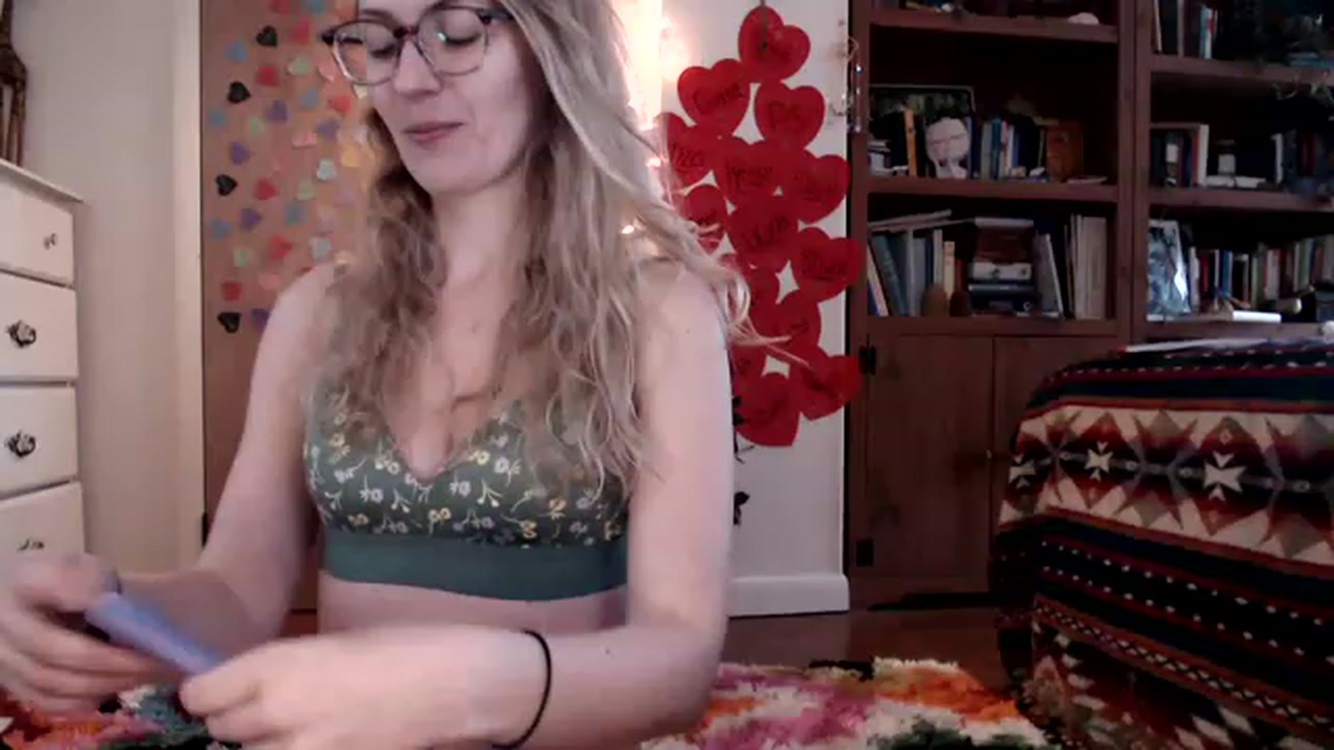 Gallery image thumbnail from WildflowerEm's myfreecams stream on, 02/25/2023, 22:11 image 10 of 20