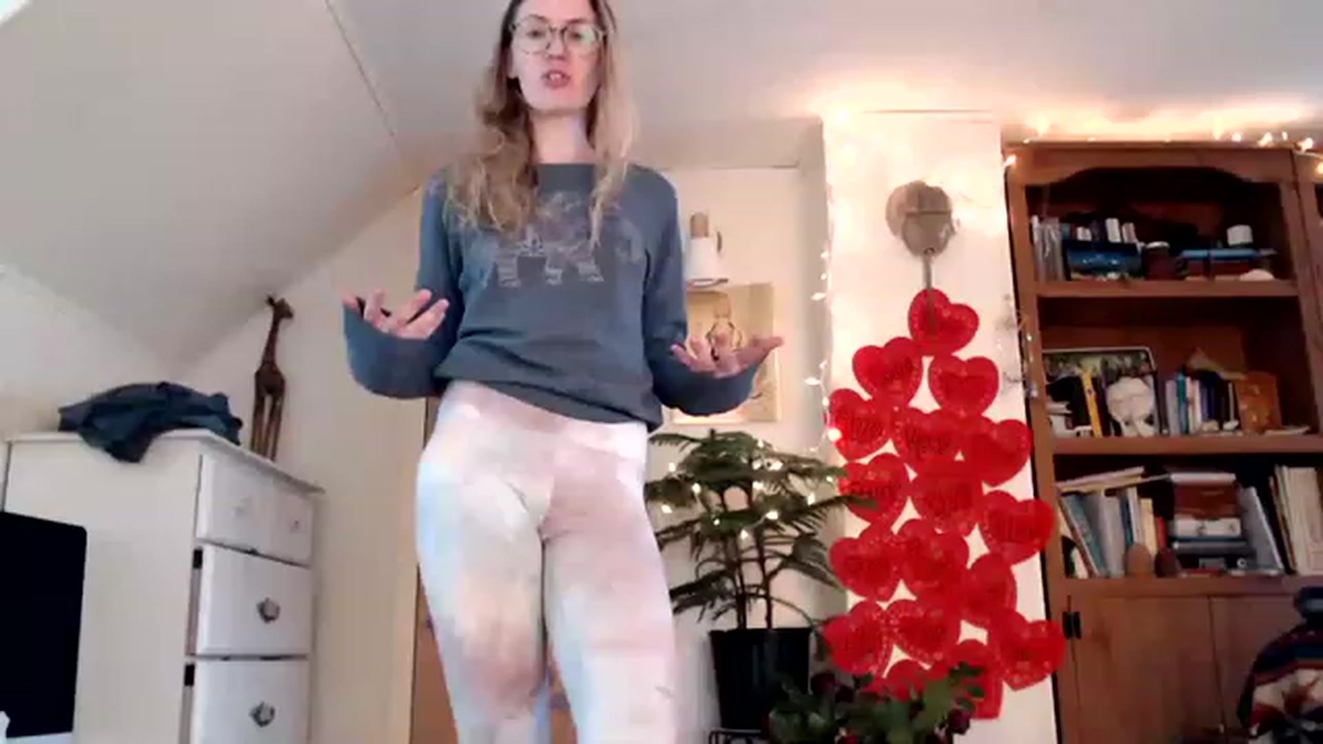 Gallery image thumbnail from WildflowerEm's myfreecams stream on, 02/26/2023, 22:20 image 5 of 20