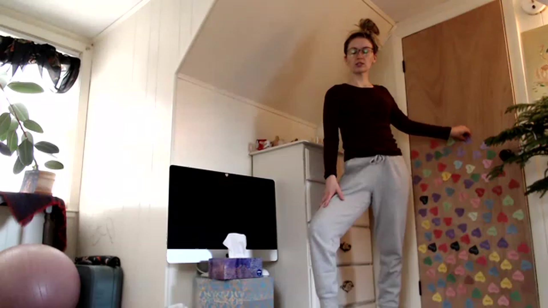 Gallery image thumbnail from WildflowerEm's myfreecams stream on, 03/05/2023, 21:55 image 7 of 20