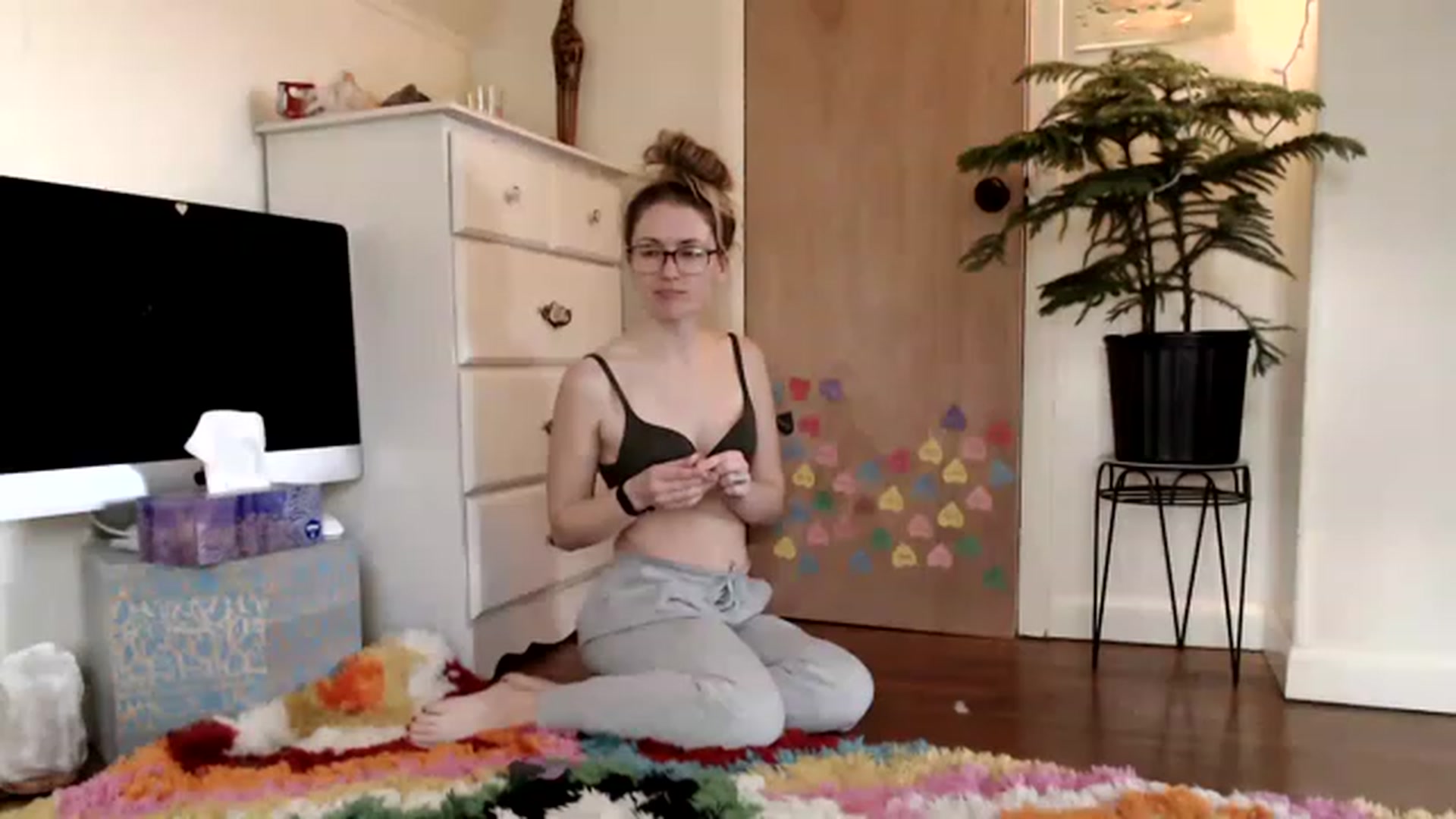 Gallery image thumbnail from WildflowerEm's myfreecams stream on, 03/05/2023, 21:55 image 11 of 20
