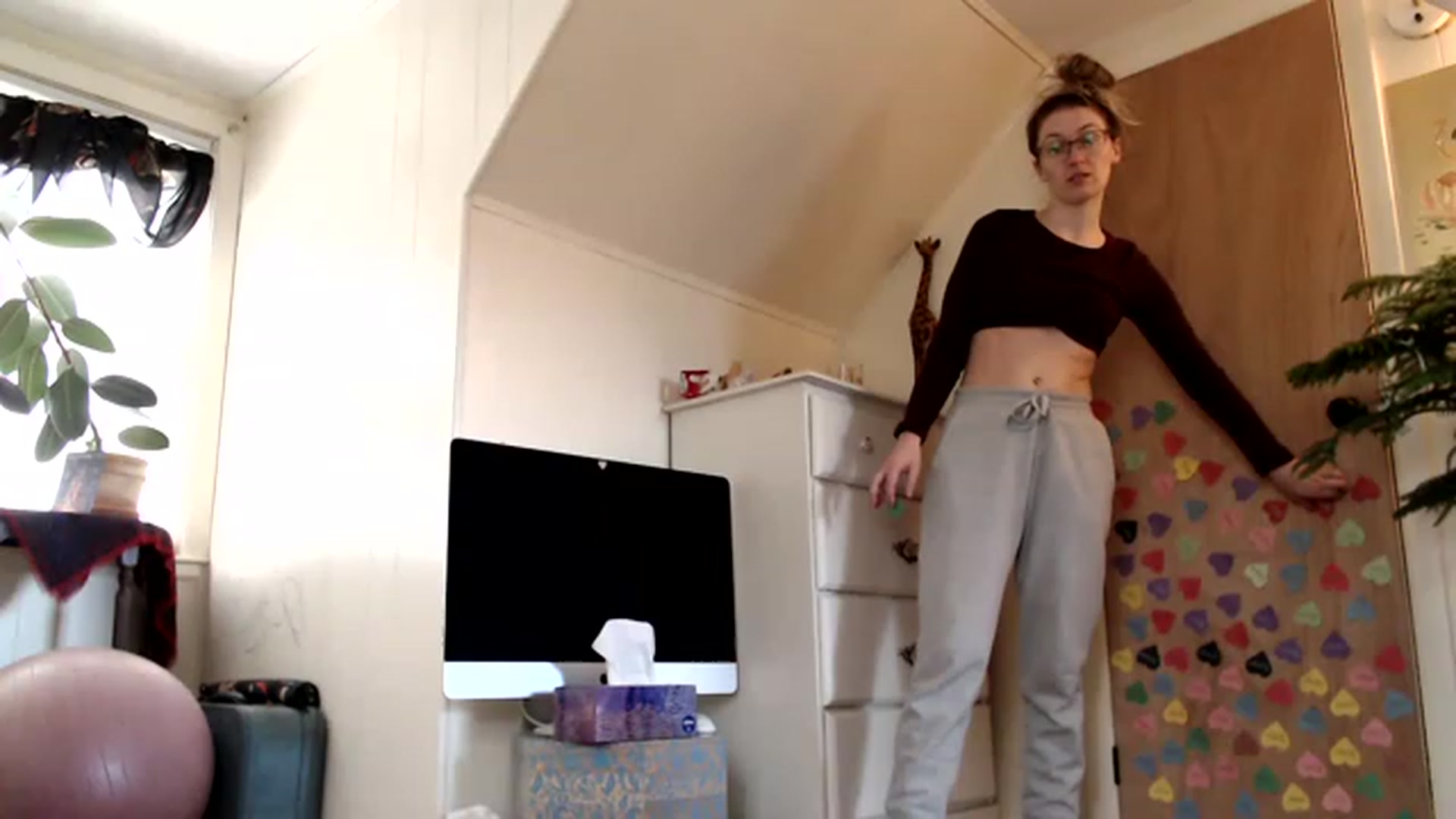 Gallery image thumbnail from WildflowerEm's myfreecams stream on, 03/05/2023, 21:55 image 8 of 20