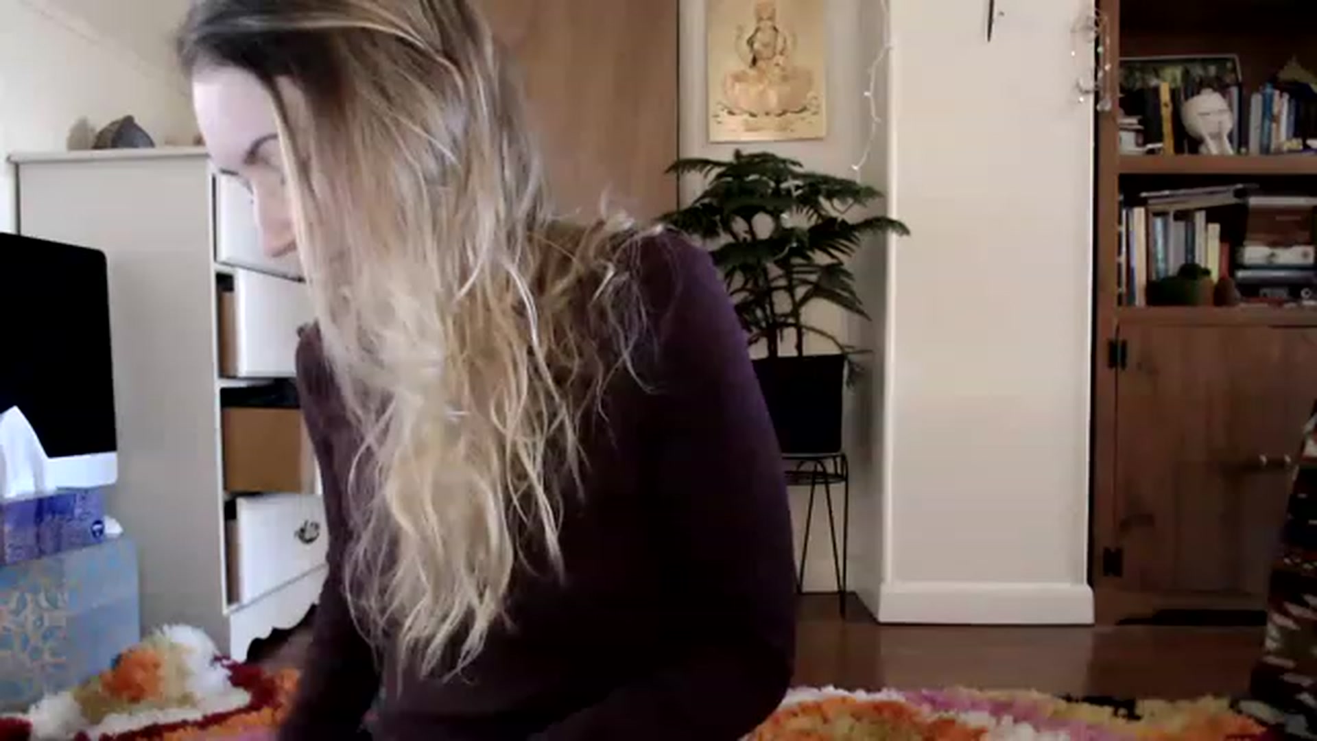Gallery image thumbnail from WildflowerEm's myfreecams stream on, 03/19/2023, 21:34 image 1 of 20