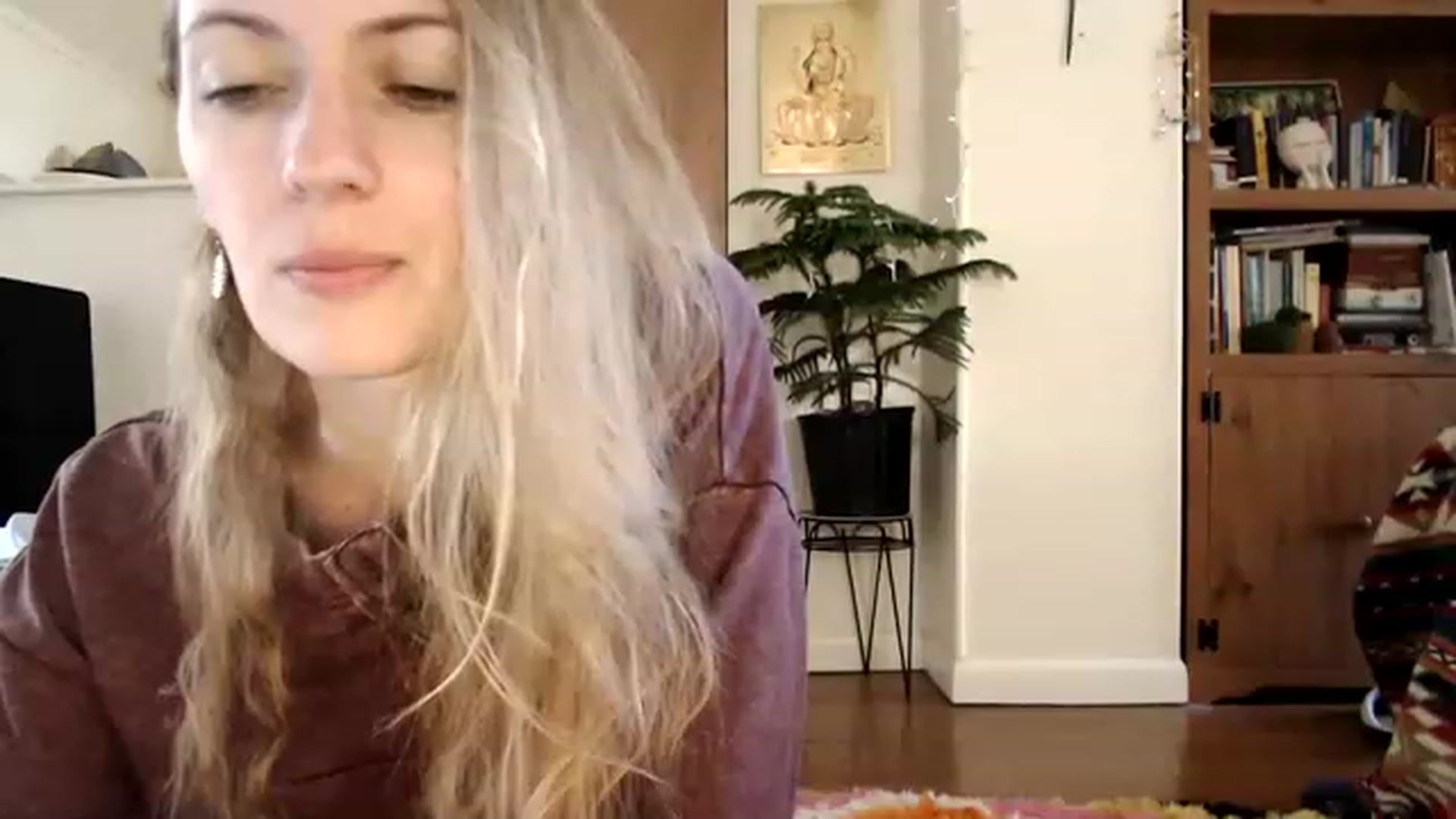 Gallery image thumbnail from WildflowerEm's myfreecams stream on, 03/26/2023, 22:11 image 6 of 20