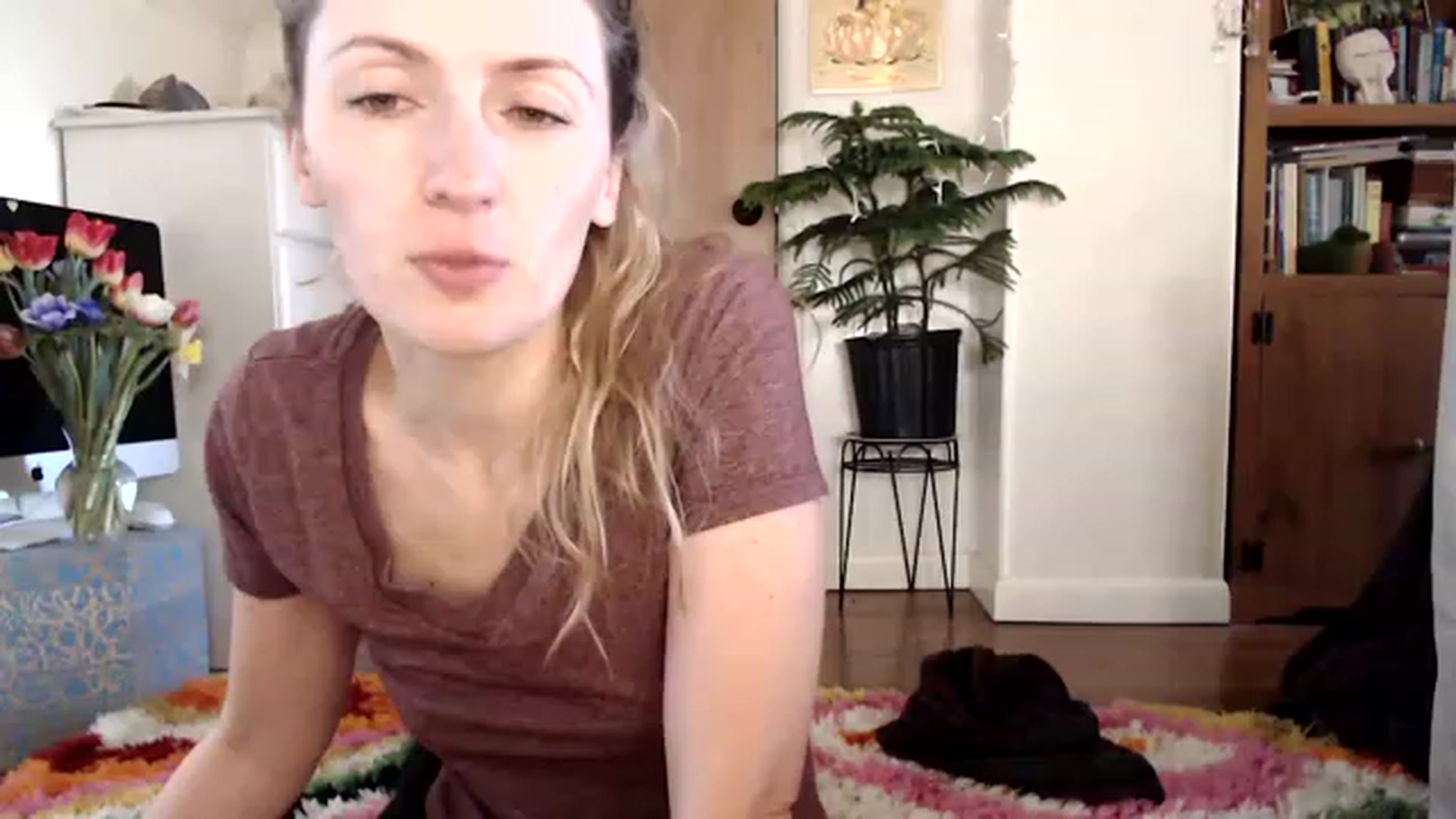 Gallery image thumbnail from WildflowerEm's myfreecams stream on, 04/02/2023, 20:36 image 3 of 20