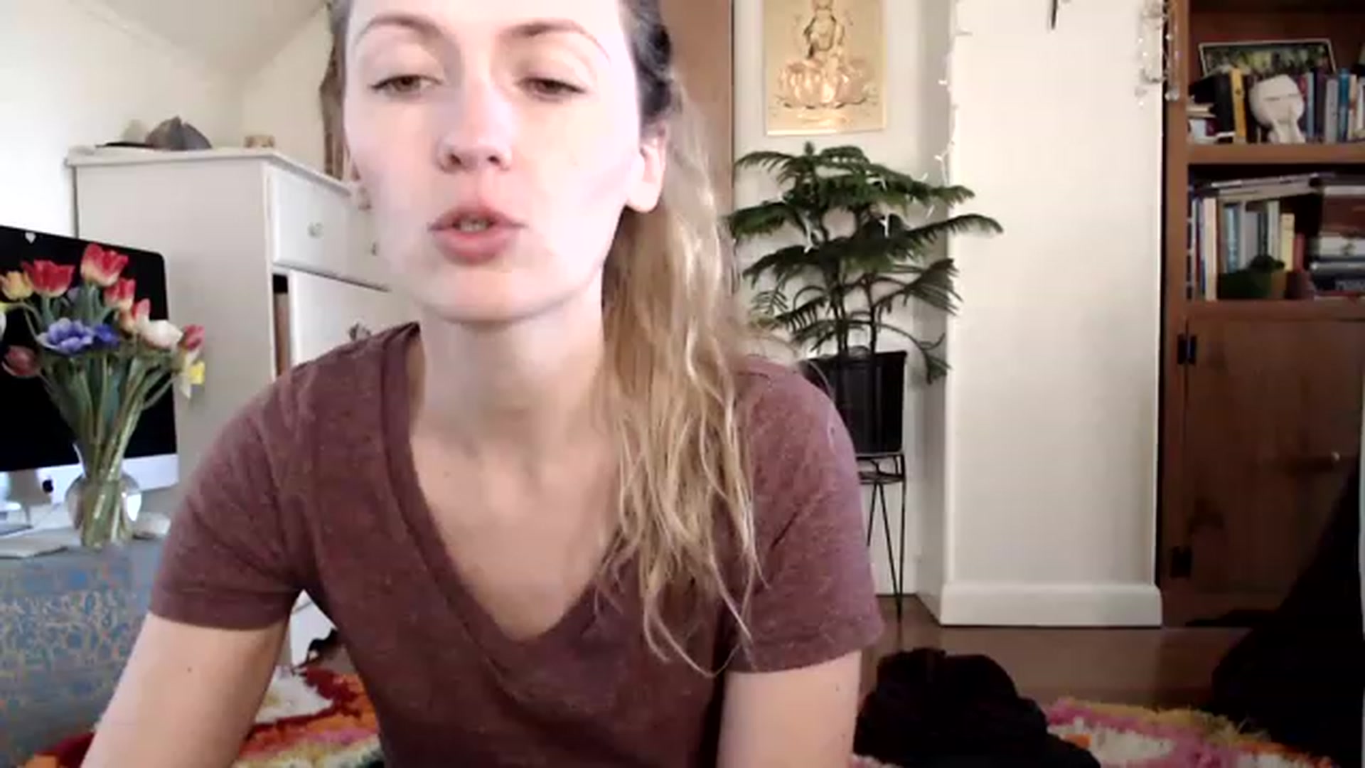 Gallery image thumbnail from WildflowerEm's myfreecams stream on, 04/02/2023, 20:36 image 1 of 20