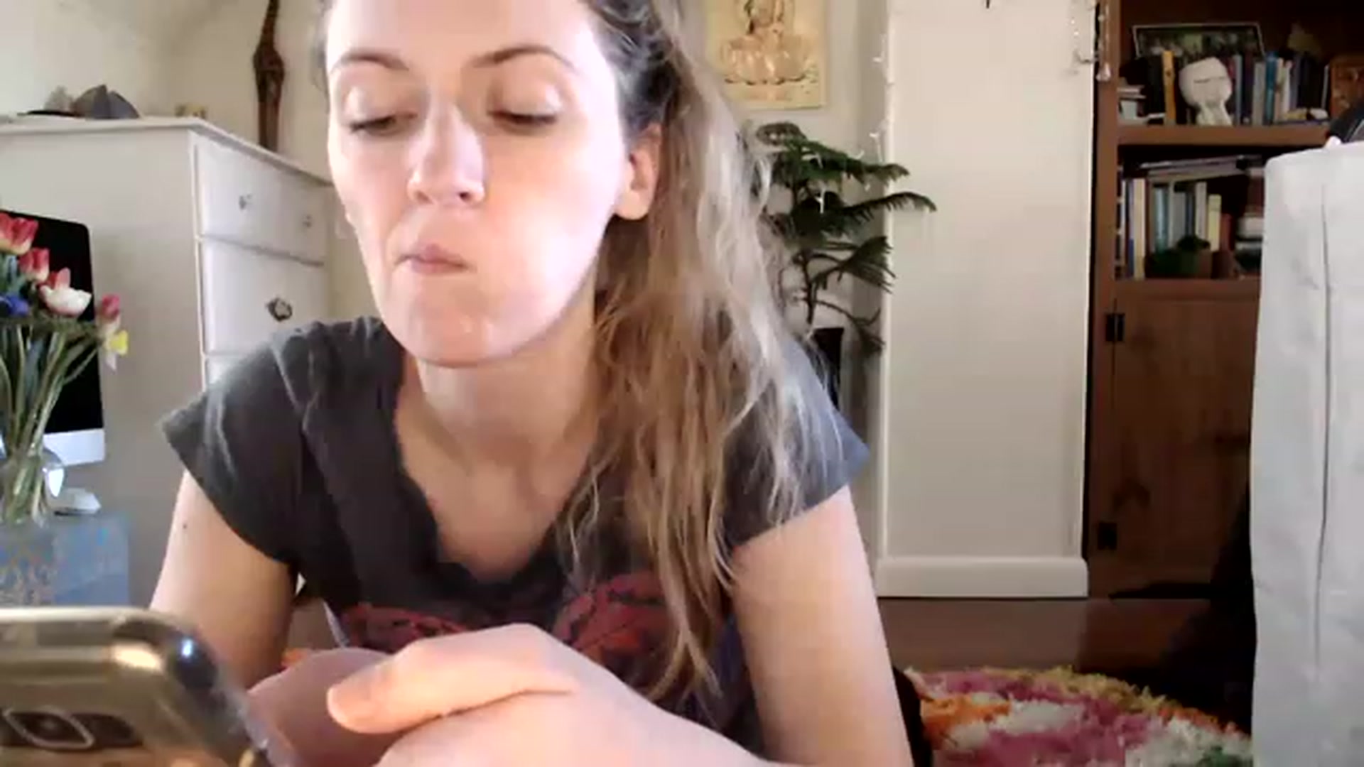 Gallery image thumbnail from WildflowerEm's myfreecams stream on, 04/02/2023, 20:36 image 14 of 20