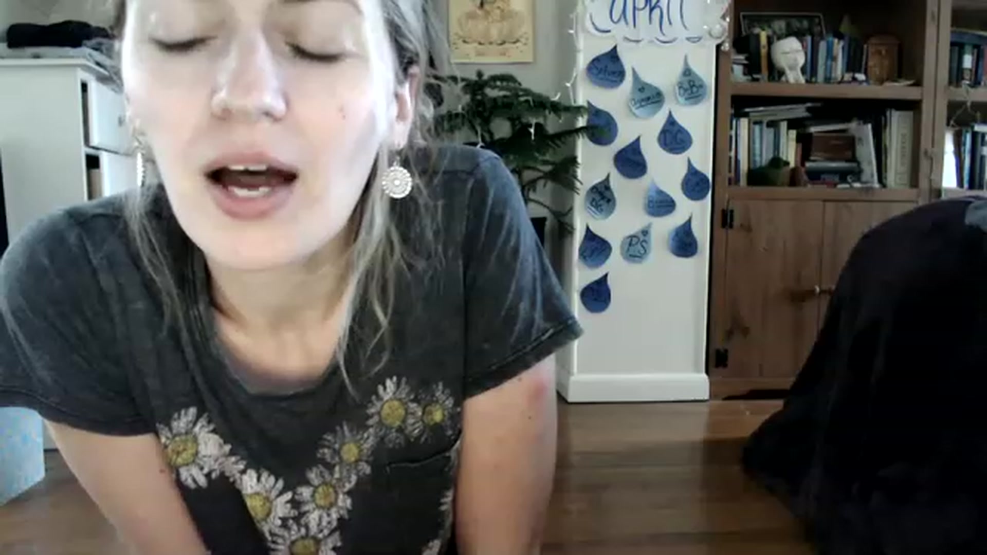 Gallery image thumbnail from WildflowerEm's myfreecams stream on, 04/15/2023, 19:03 image 19 of 20