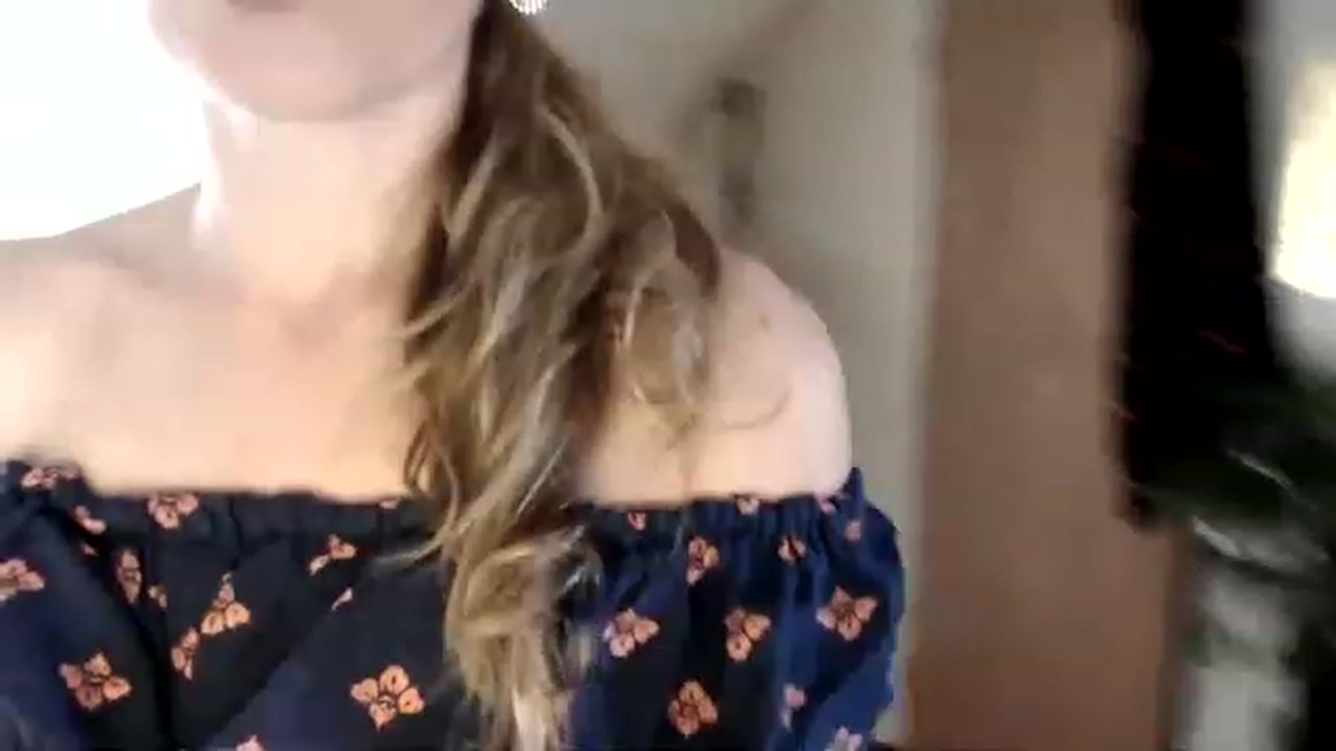 Gallery image thumbnail from WildflowerEm's myfreecams stream on, 04/16/2023, 21:21 image 3 of 20
