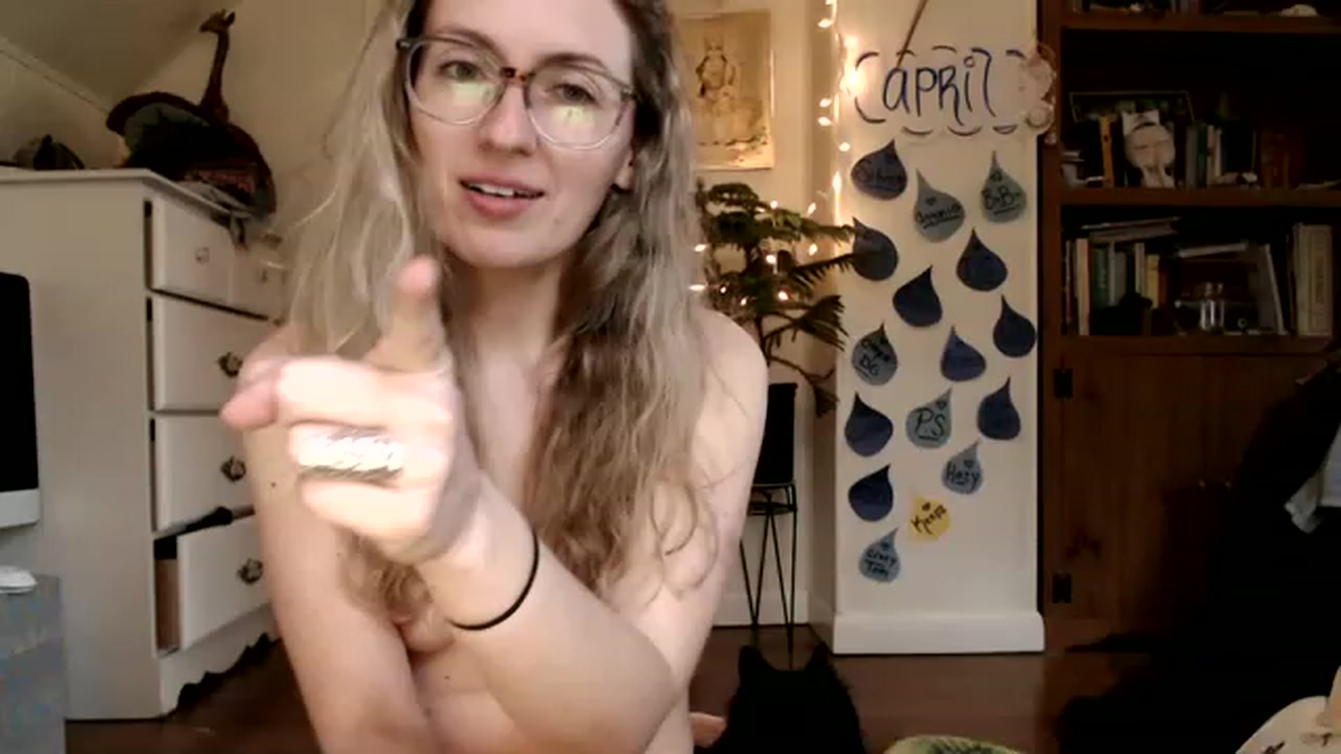 Gallery image thumbnail from WildflowerEm's myfreecams stream on, 04/22/2023, 22:24 image 16 of 20