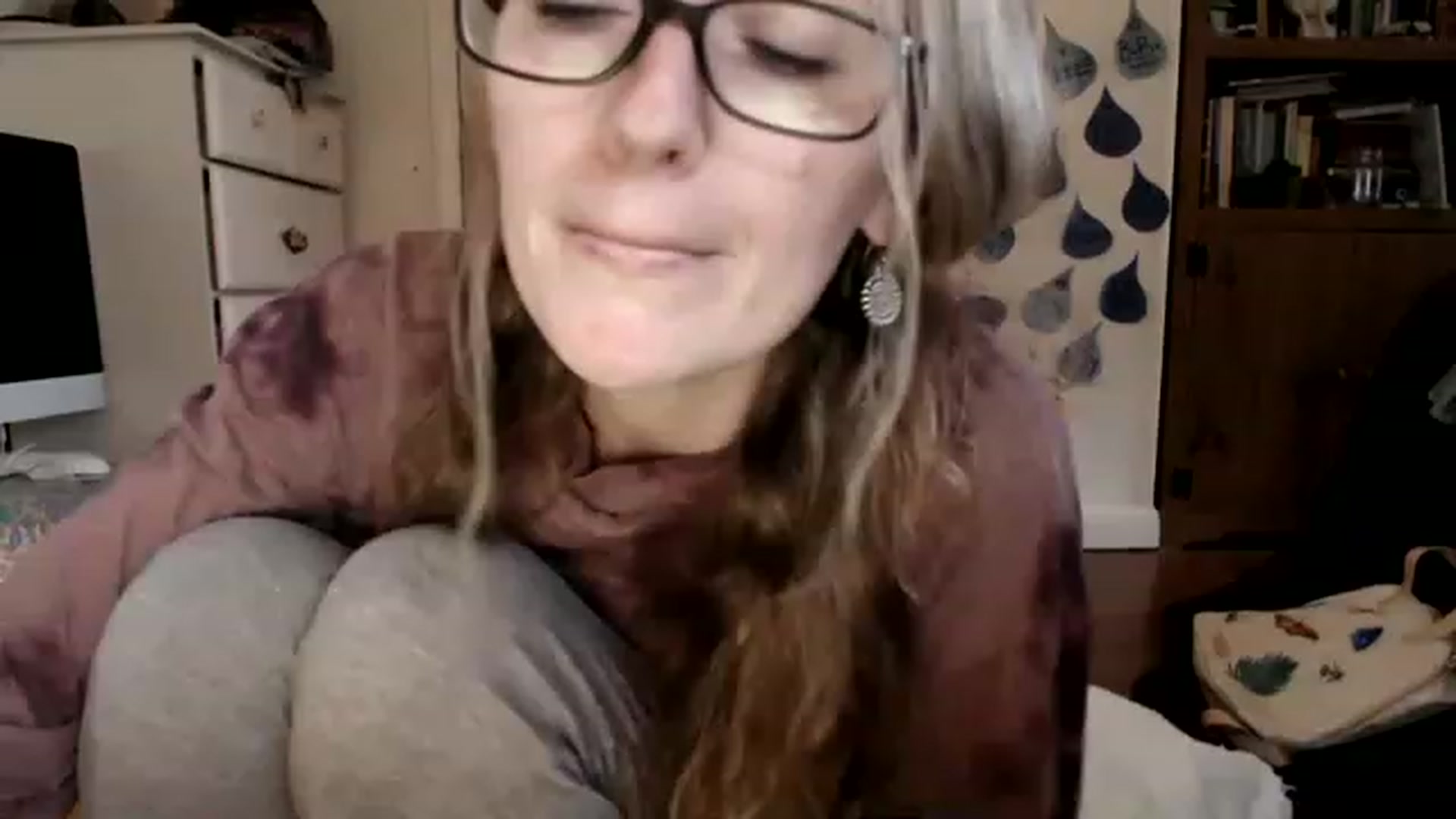 Gallery image thumbnail from WildflowerEm's myfreecams stream on, 04/23/2023, 20:09 image 8 of 20