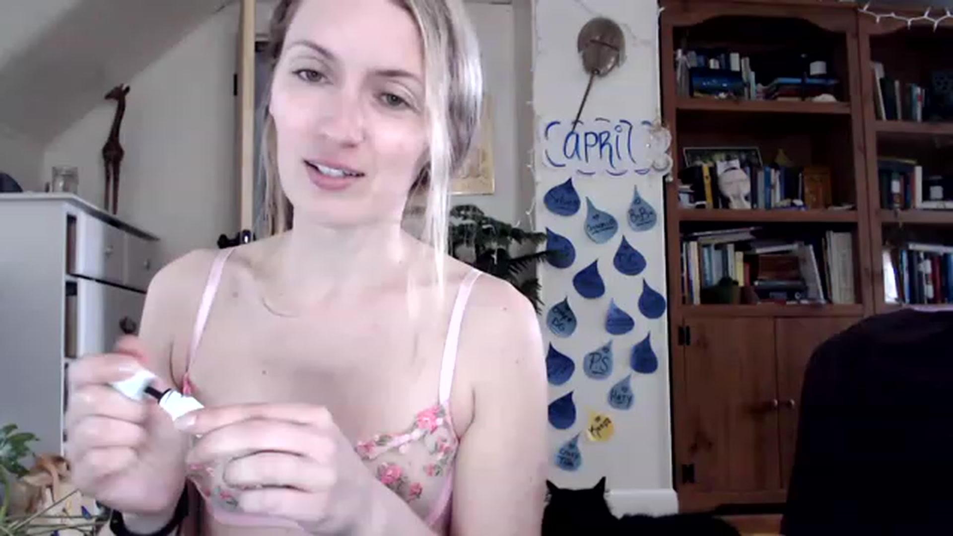 Gallery image thumbnail from WildflowerEm's myfreecams stream on, 04/29/2023, 19:25 image 2 of 20