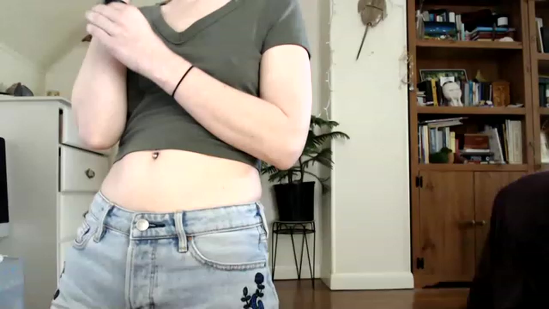 Gallery image thumbnail from WildflowerEm's myfreecams stream on, 05/13/2023, 21:18 image 6 of 20